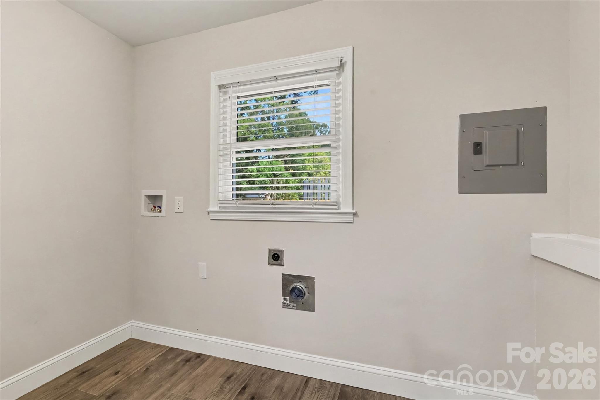 Dedicated laundry room - 1801 Dallas Avenue, Charlotte