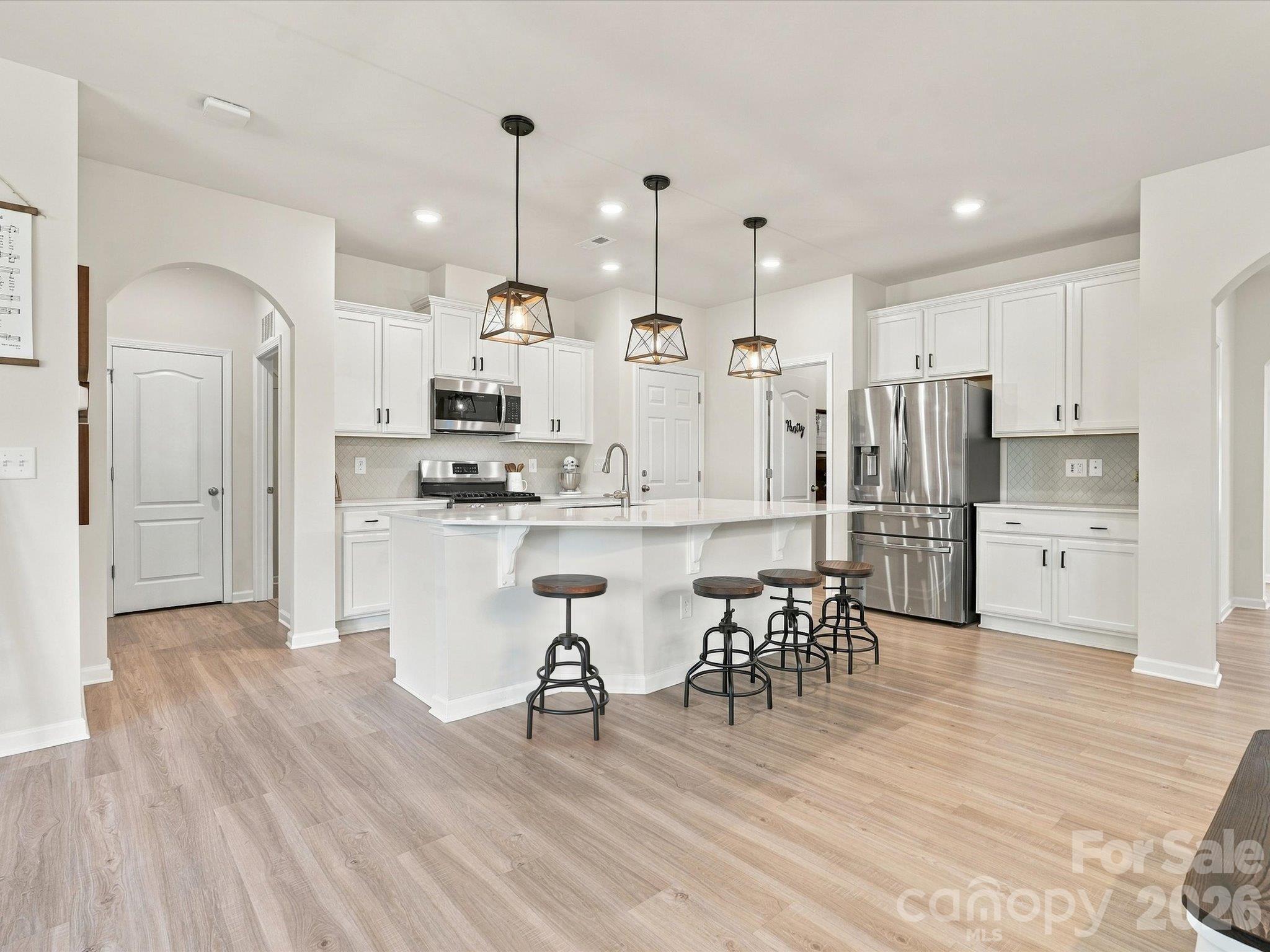 Single Family Residence at 5012 Lily Pond Circle, Waxhaw, photo 5 of 48