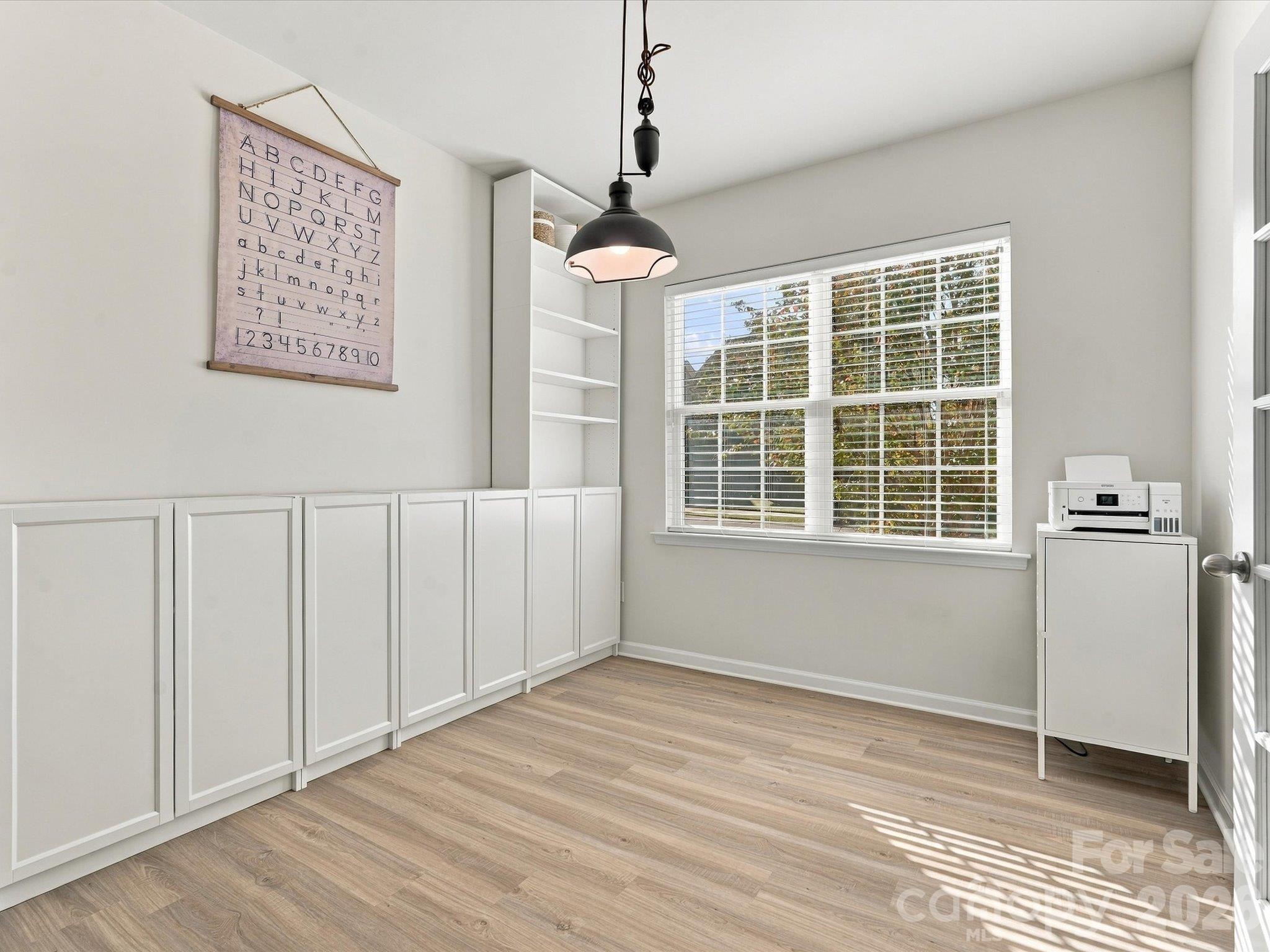 Single Family Residence at 5012 Lily Pond Circle, Waxhaw, photo 19 of 48