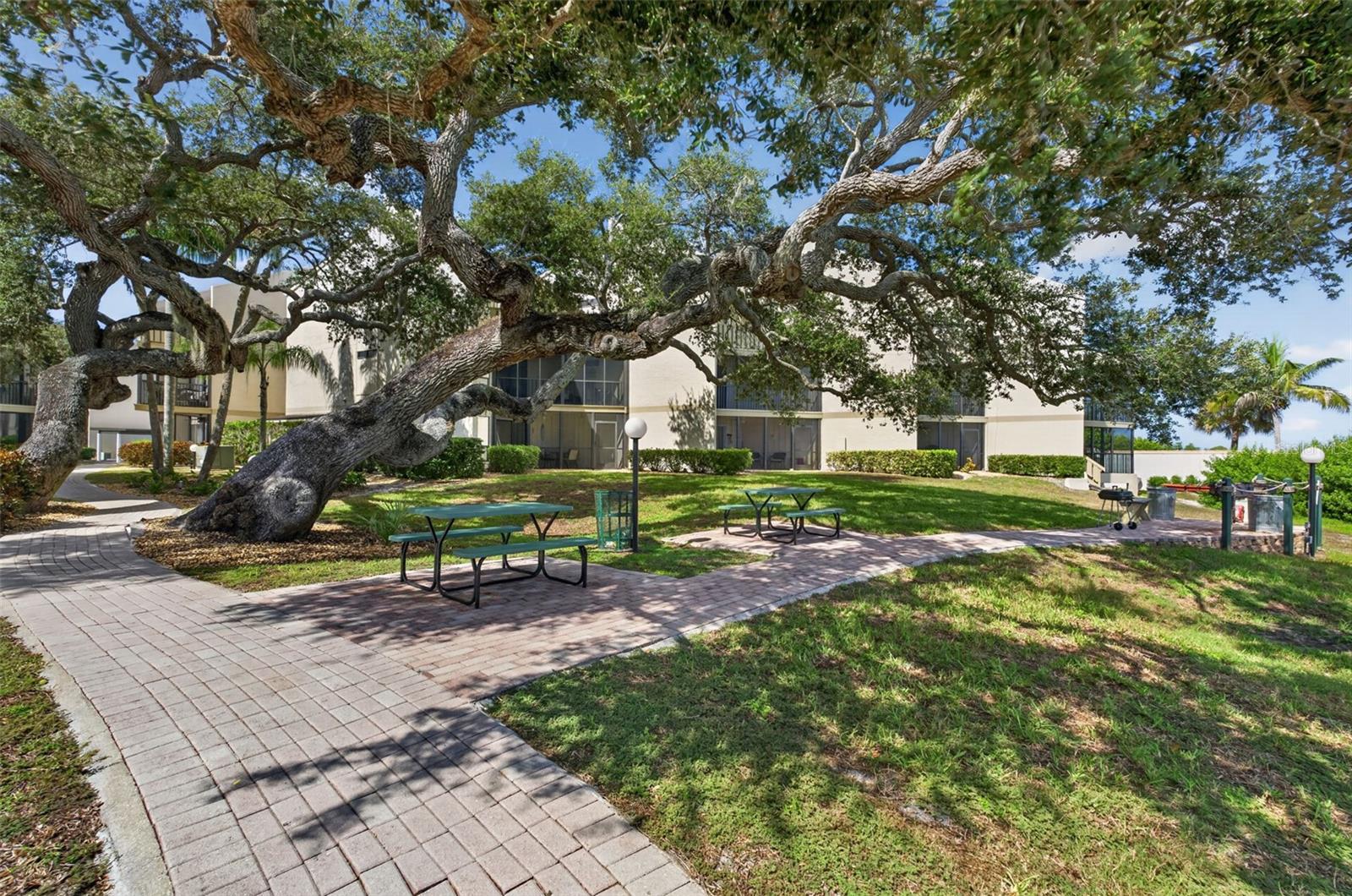 Condominium at 6157 MIDNIGHT PASS RD #E93, SARASOTA, photo 36 of 53