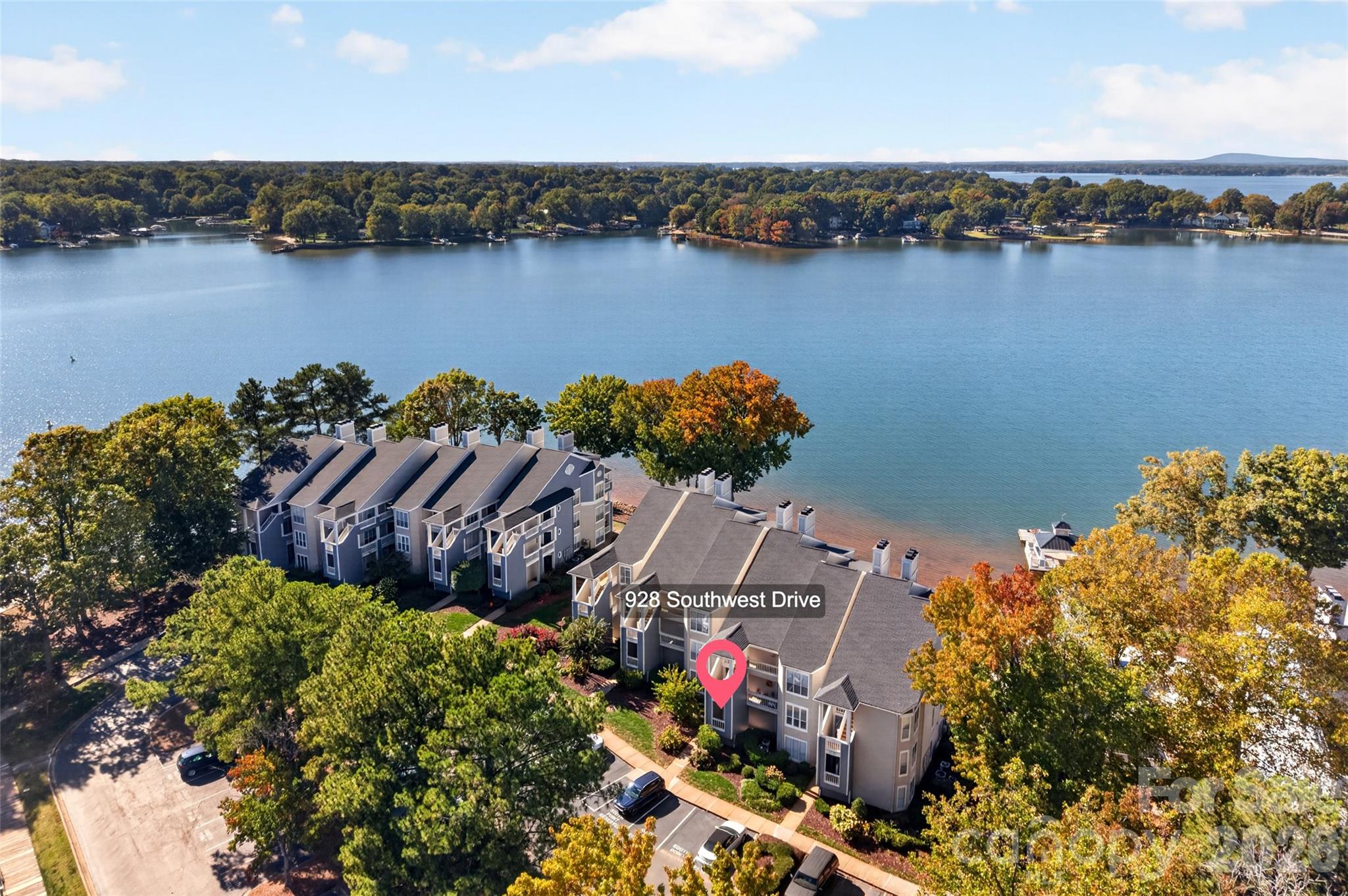 Condominium at 928 Southwest Drive, Davidson, photo 10 of 48