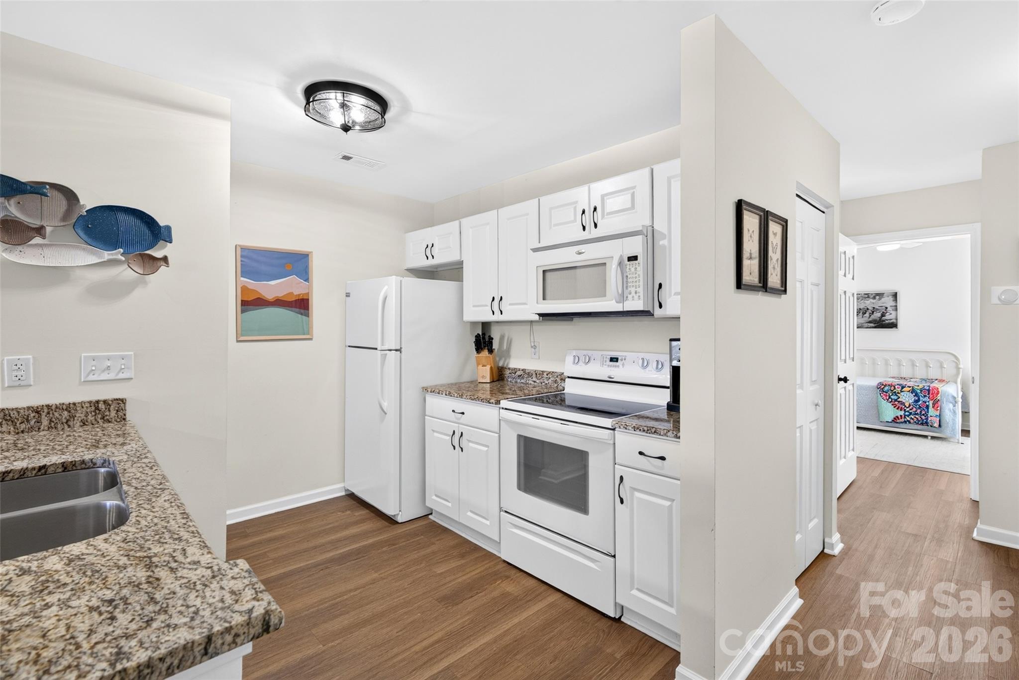 Condominium at 928 Southwest Drive, Davidson, photo 26 of 48