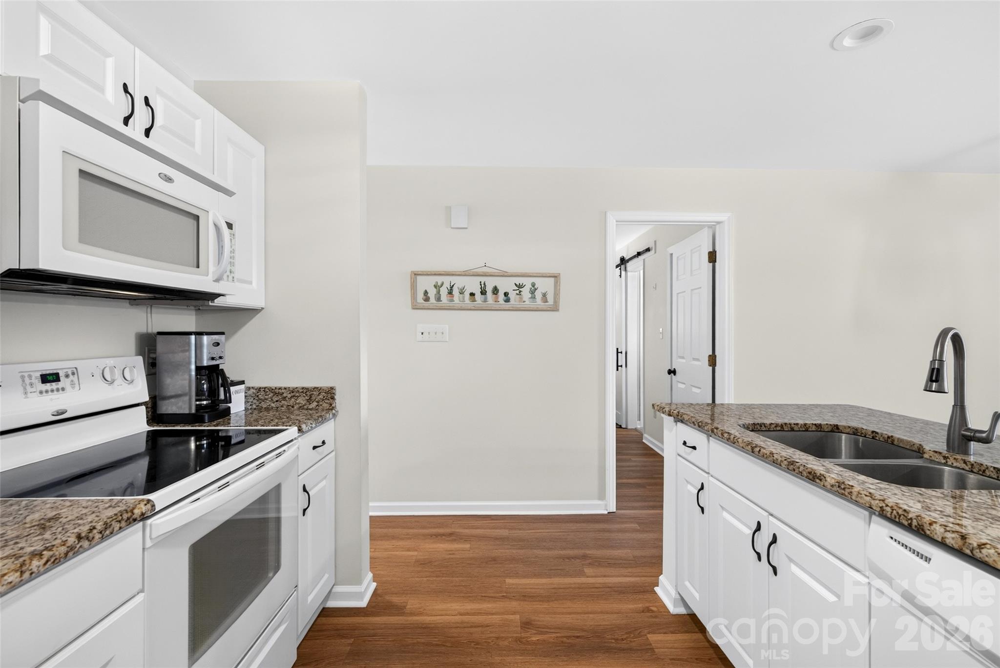 Condominium at 928 Southwest Drive, Davidson, photo 30 of 48