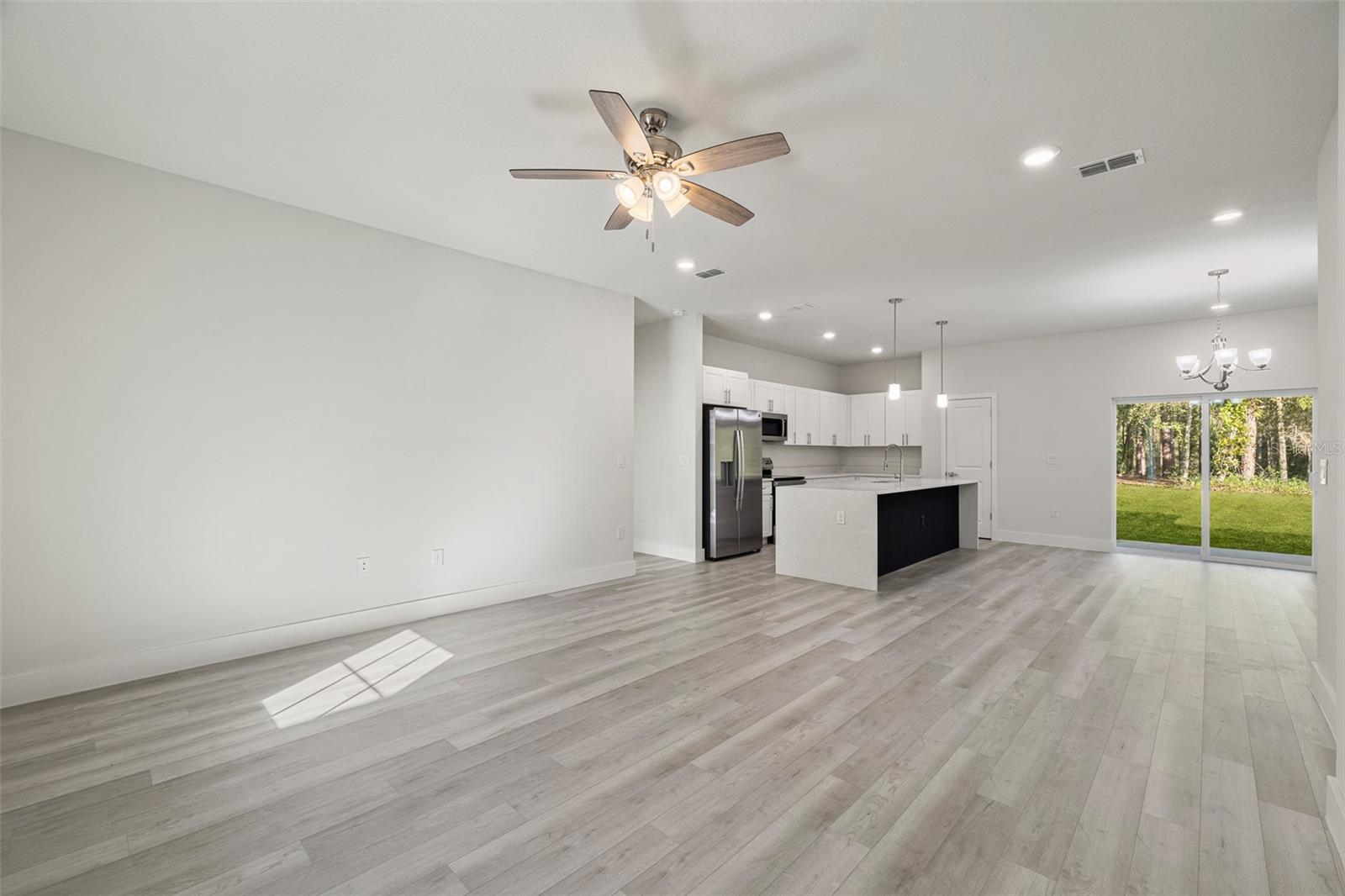 Single Family Residence at 3367 SW SOUNDVIEW DR, DUNNELLON, photo 8 of 44