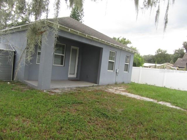 Single Family Residence at 1516 E NORTH ST, TAMPA, photo 2 of 8