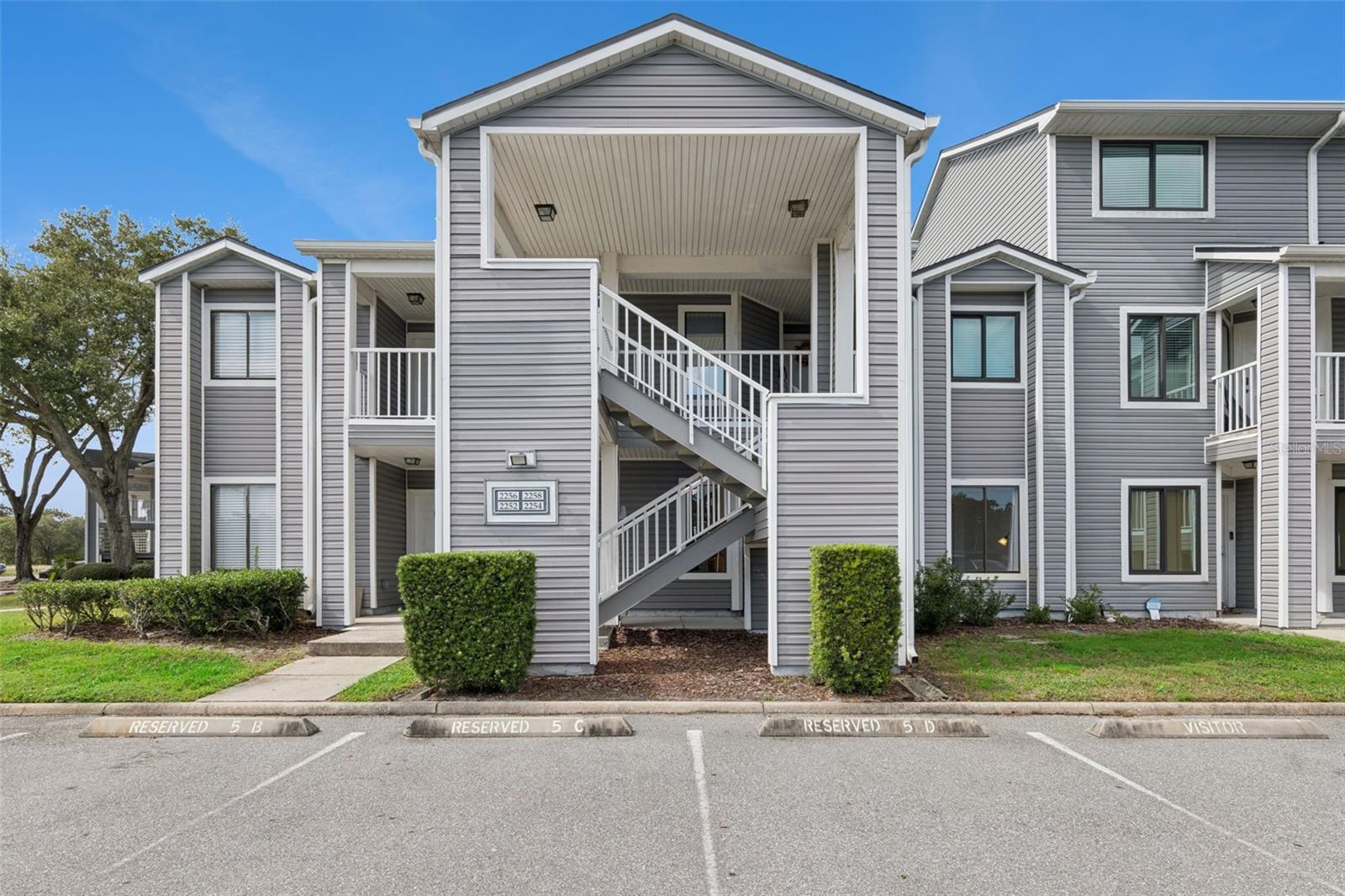 2254 GRENWICH AVE #2254