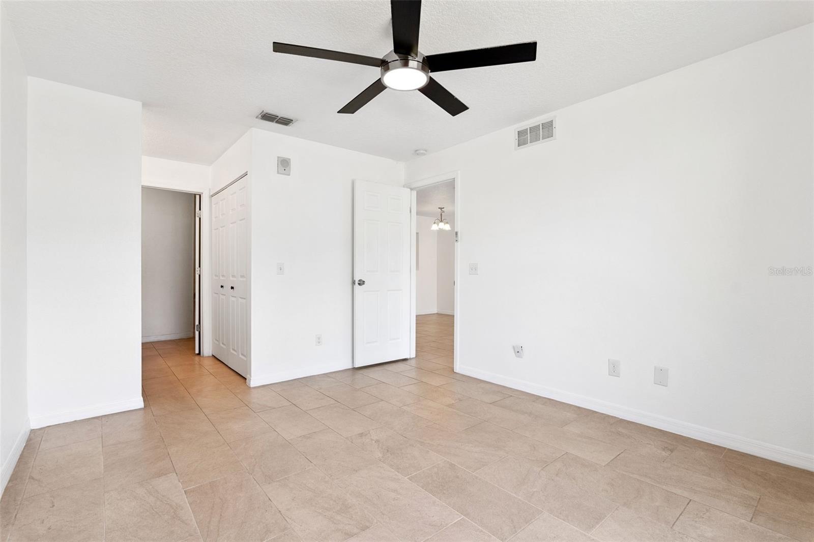 Condominium at 2254 GRENWICH AVE #2254, ORLANDO, photo 15 of 35