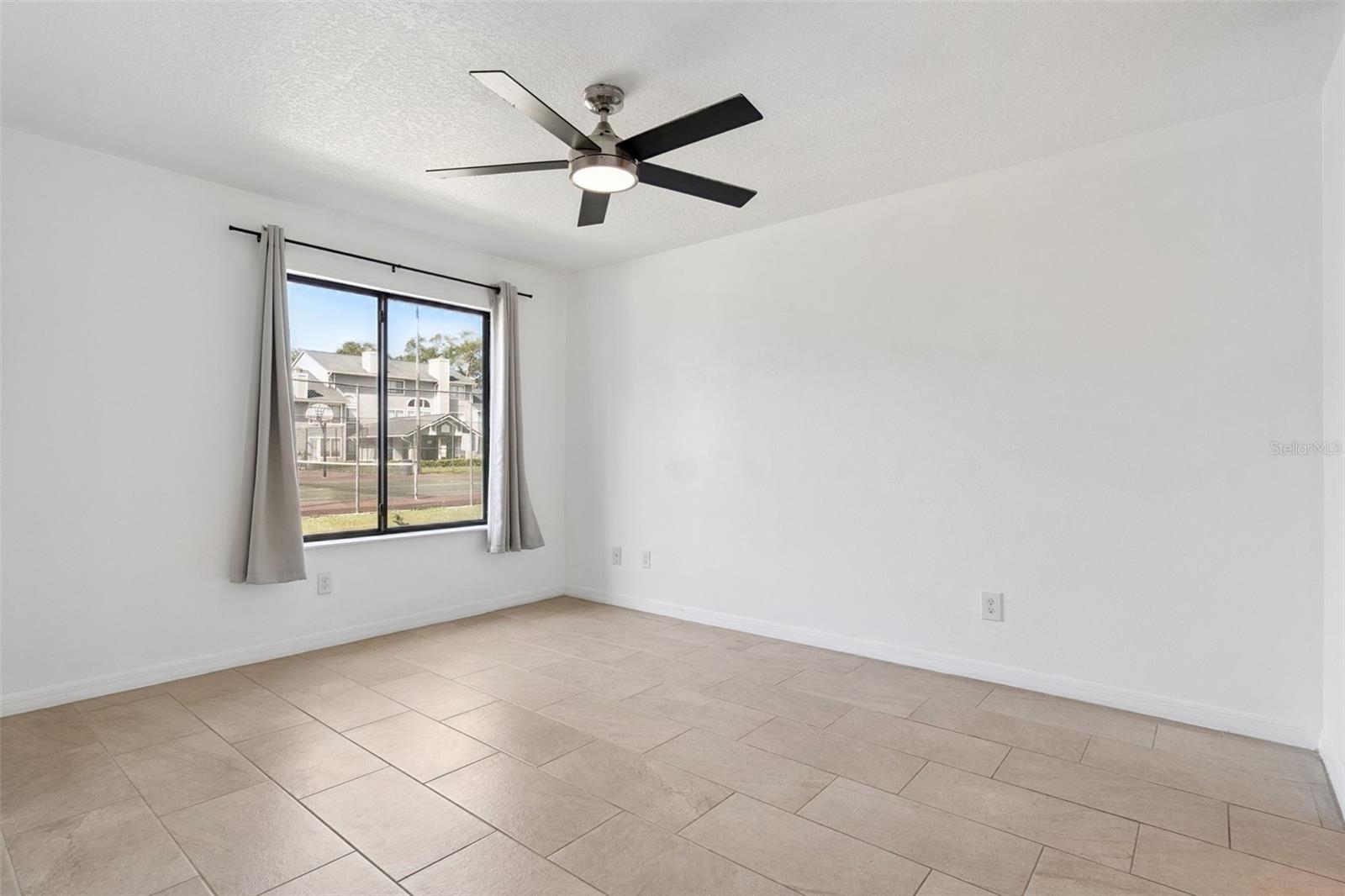 Condominium at 2254 GRENWICH AVE #2254, ORLANDO, photo 16 of 35