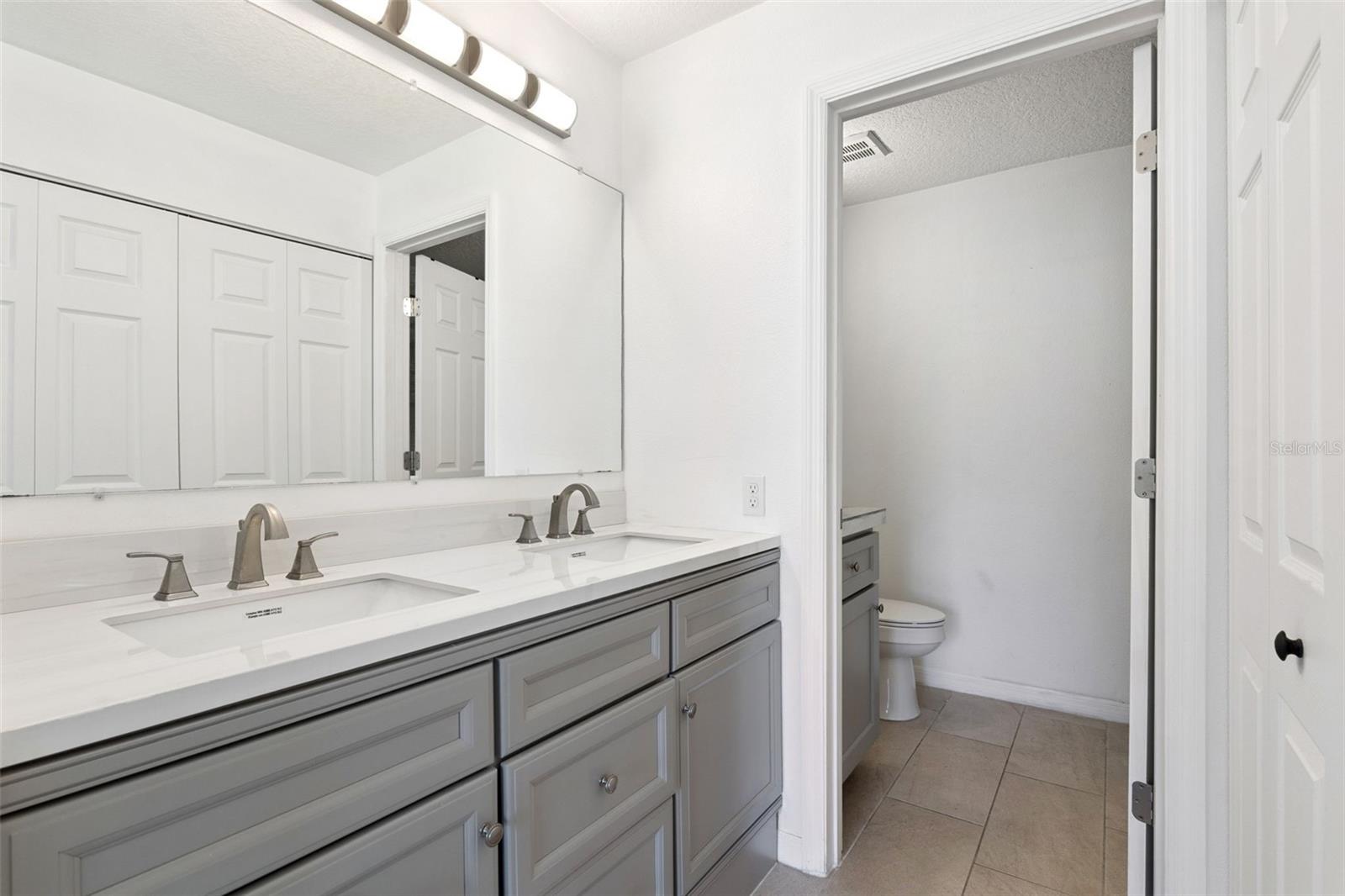 Condominium at 2254 GRENWICH AVE #2254, ORLANDO, photo 20 of 35