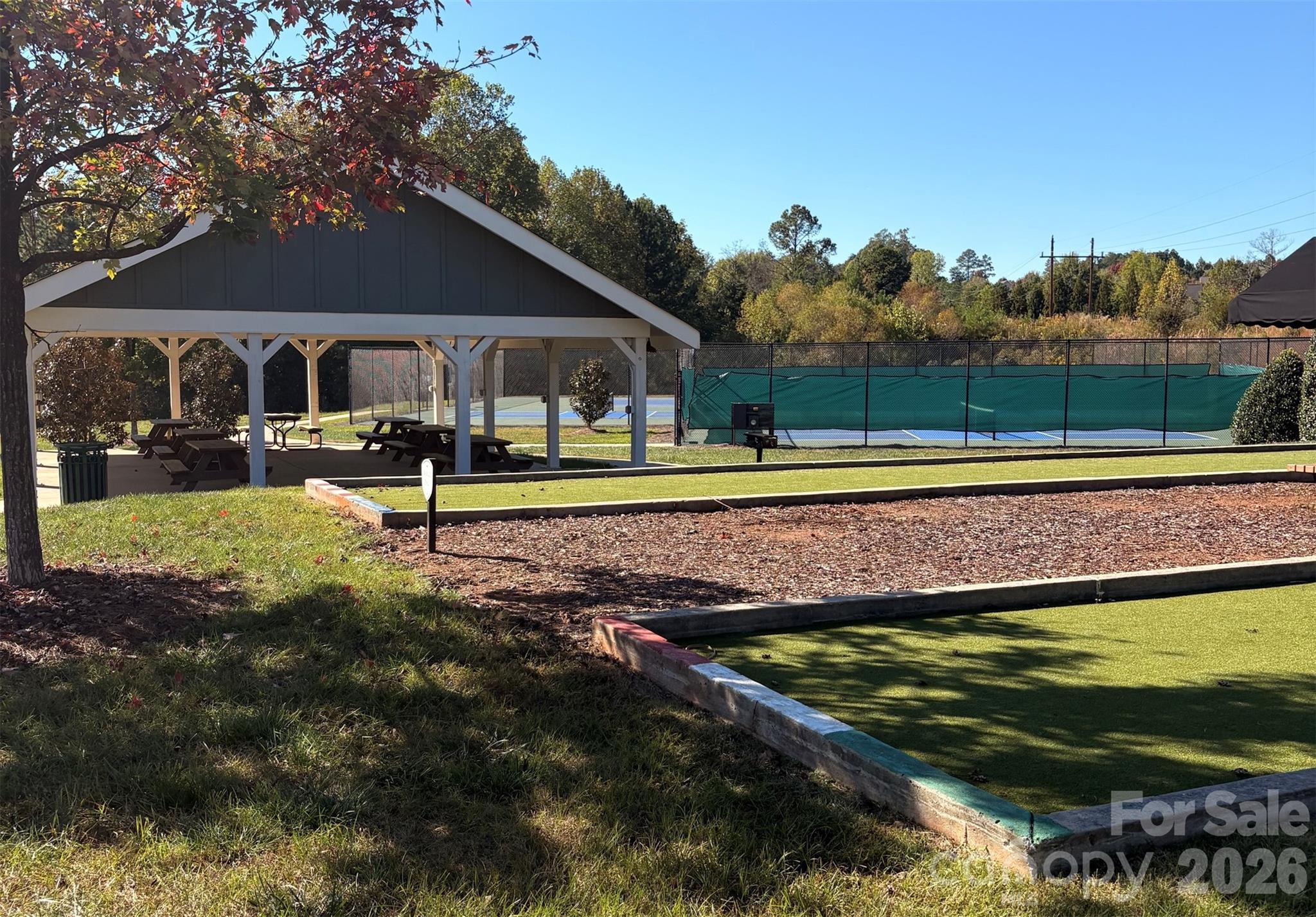 Pickleball, Tennis & Bocce Ball courts, picnic area - 8131 Merryvale Lane, Charlotte