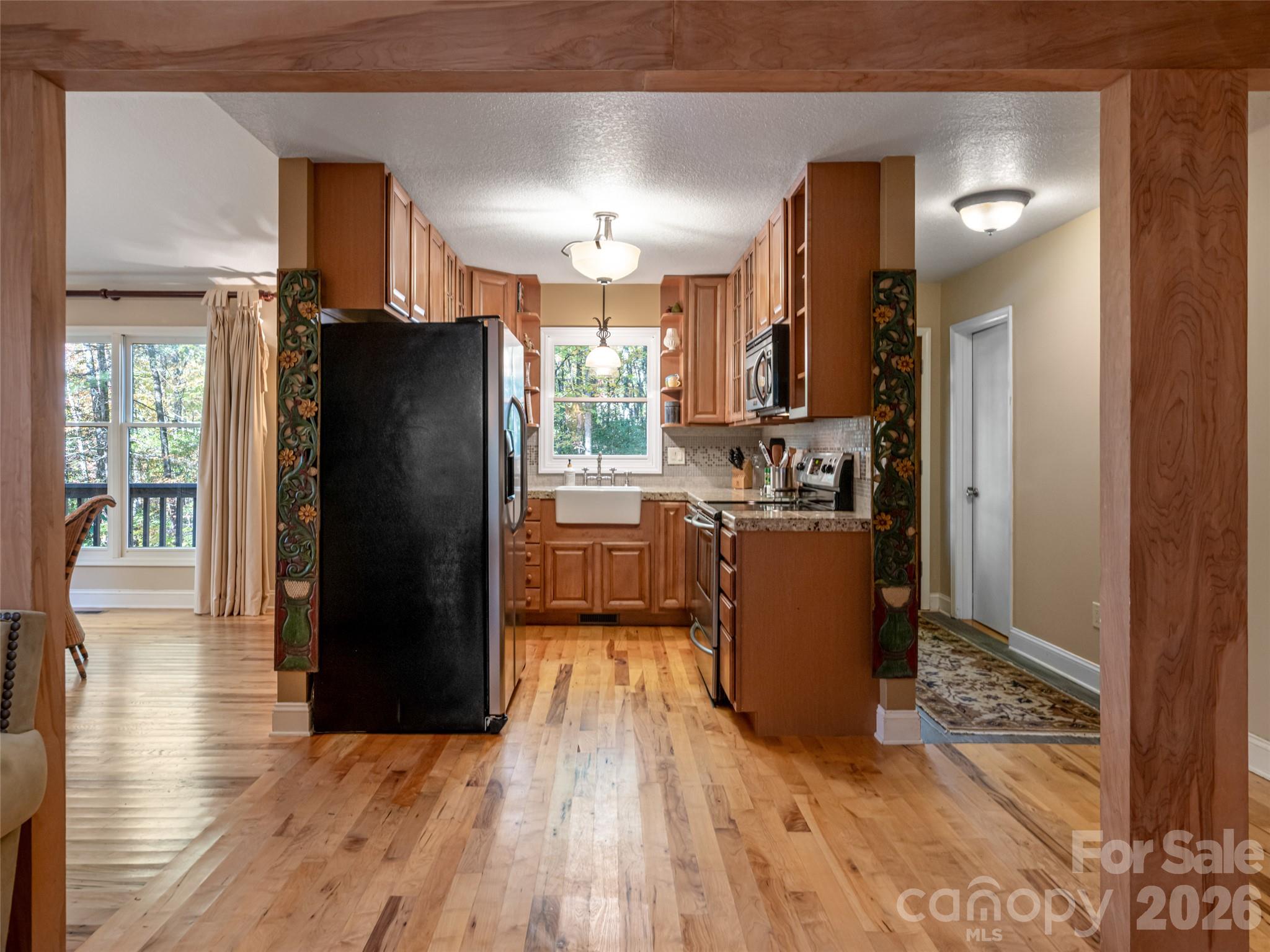 Single Family Residence at 944 Cold Mountain Road, Lake Toxaway, photo 9 of 43