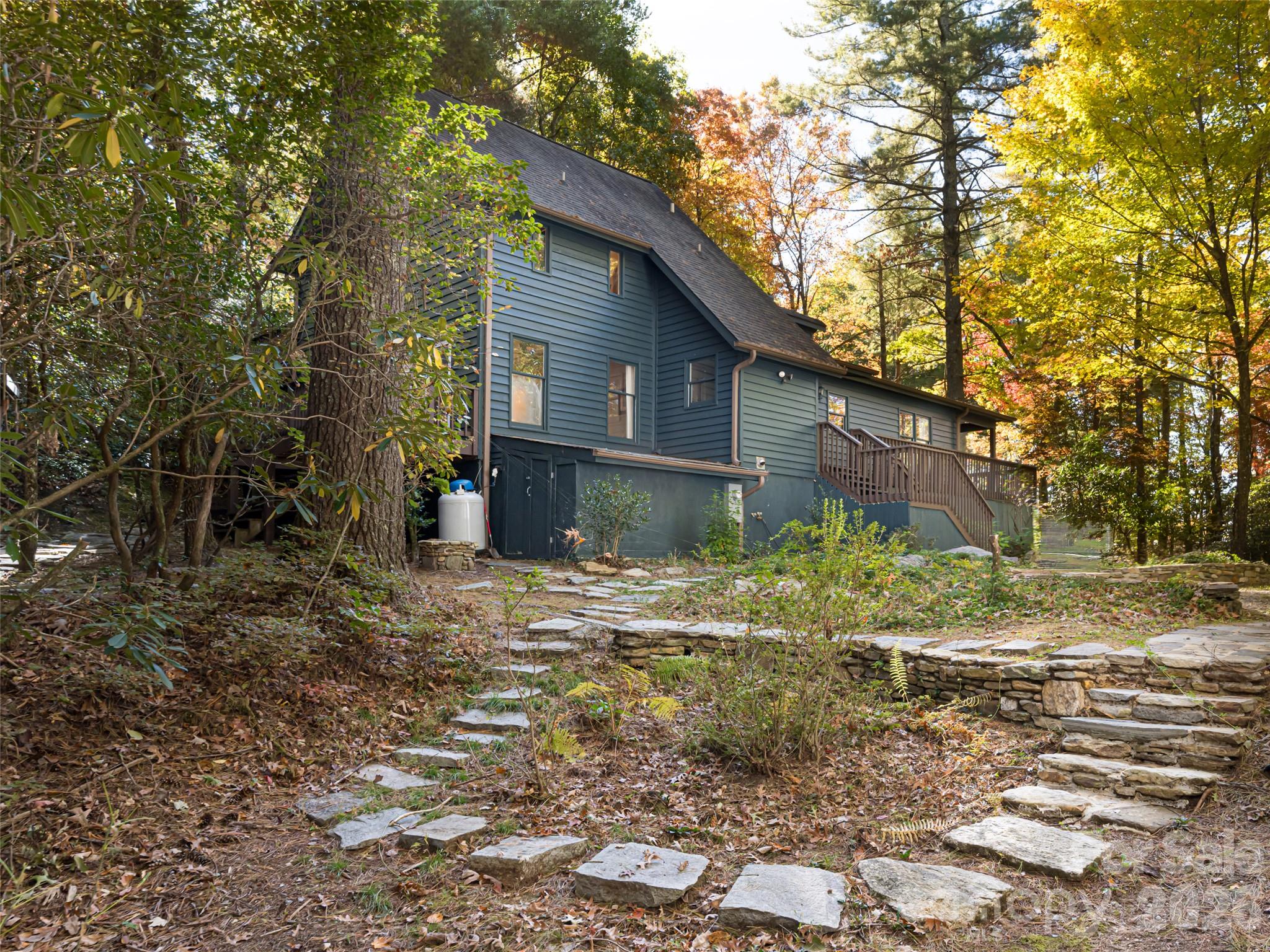 Single Family Residence at 944 Cold Mountain Road, Lake Toxaway, photo 40 of 43