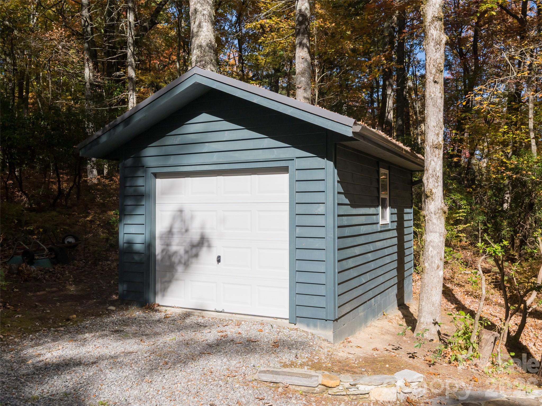 Single Family Residence at 944 Cold Mountain Road, Lake Toxaway, photo 42 of 43