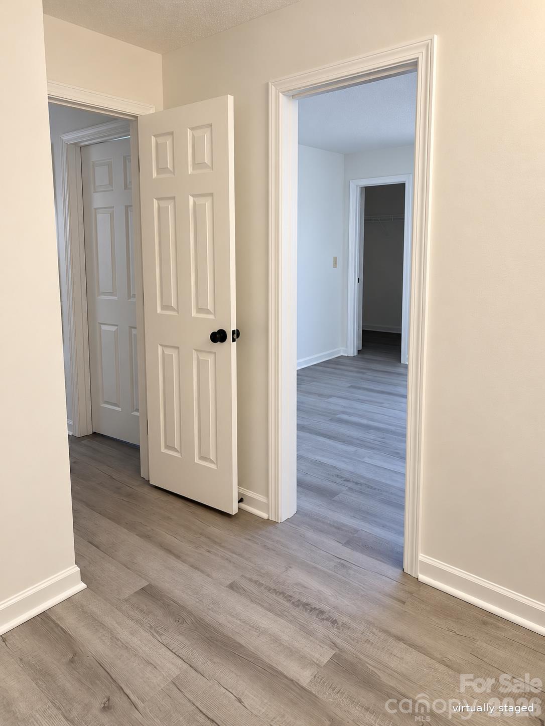 Condominium at 8119 Tremaine Circle, Charlotte, photo 33 of 37