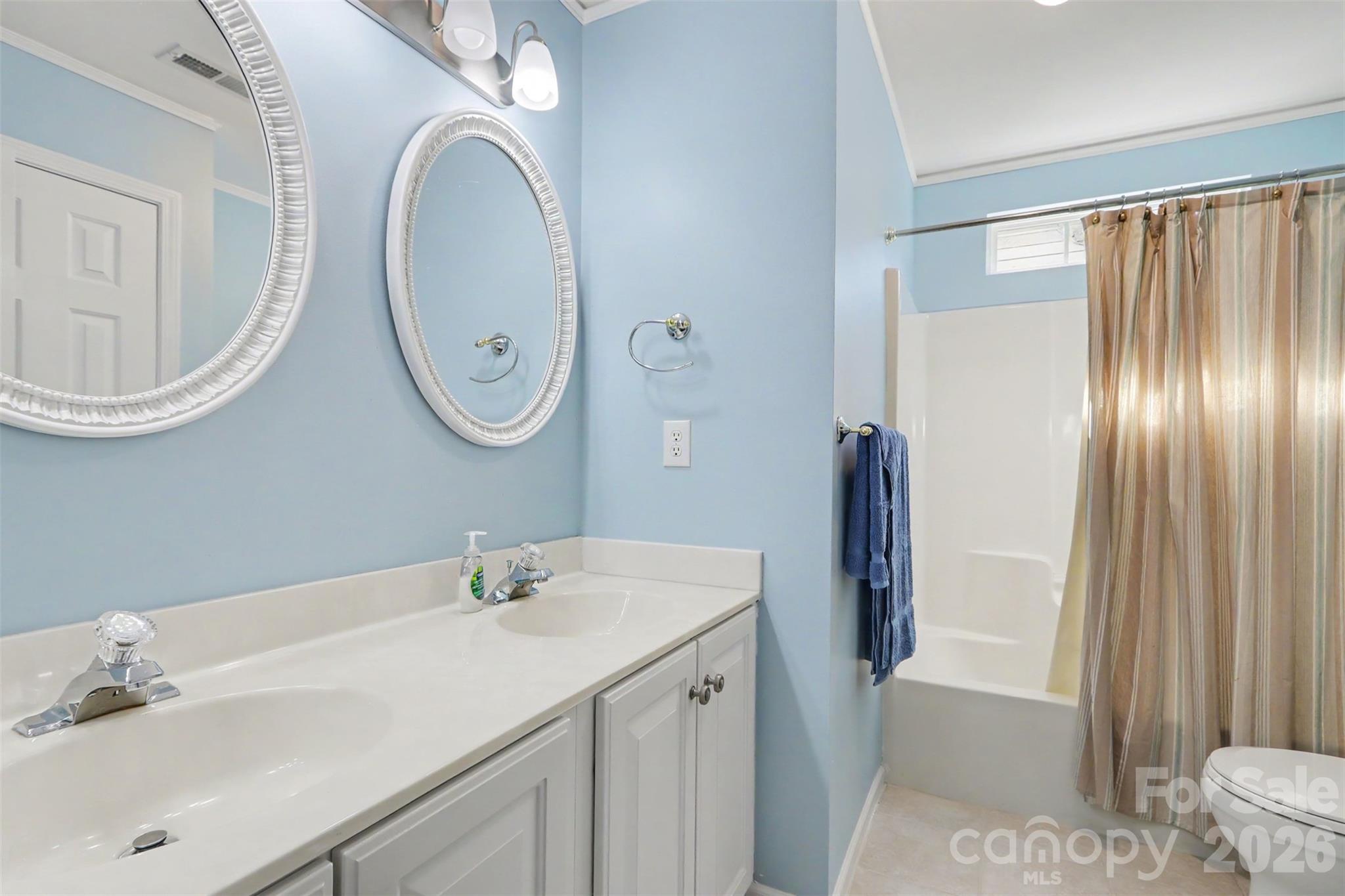 Single Family Residence at 6308 Creek Breeze Road, Charlotte, photo 30 of 36