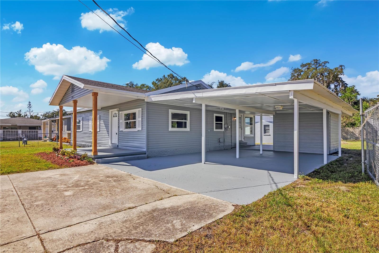 Single Family Residence at 5926 CRAFTON DR, LAKELAND, photo 2 of 43