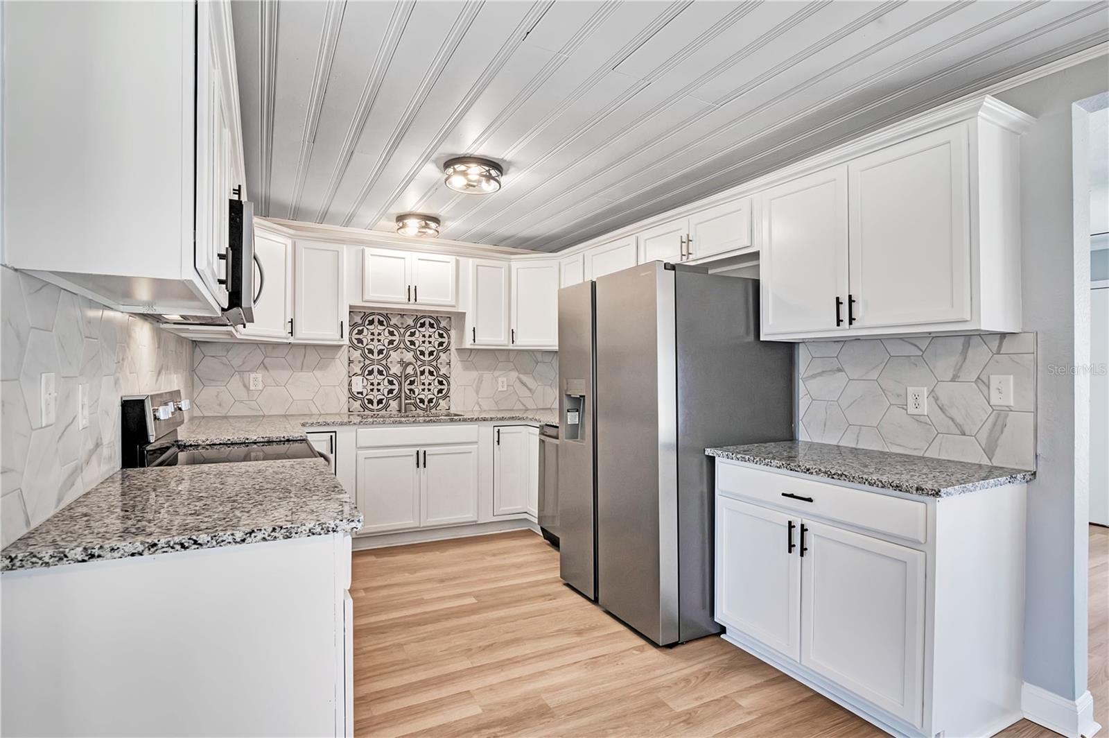 Single Family Residence at 5926 CRAFTON DR, LAKELAND, photo 16 of 43