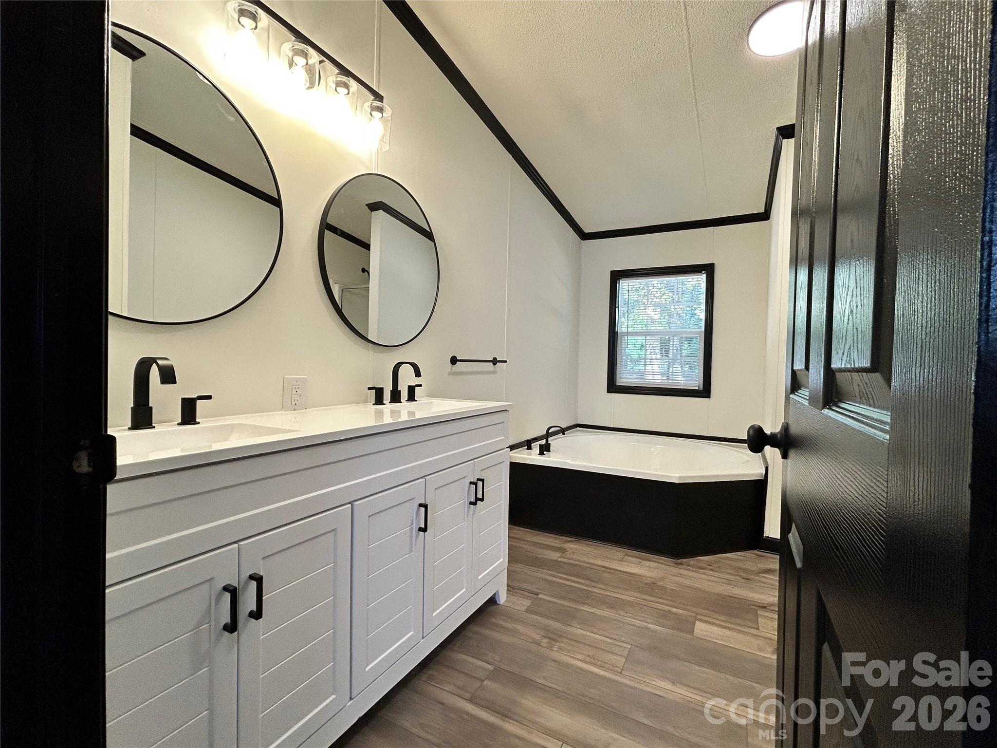 Single Family Residence at 2137 Plumcrest Lane, Clover, photo 16 of 34
