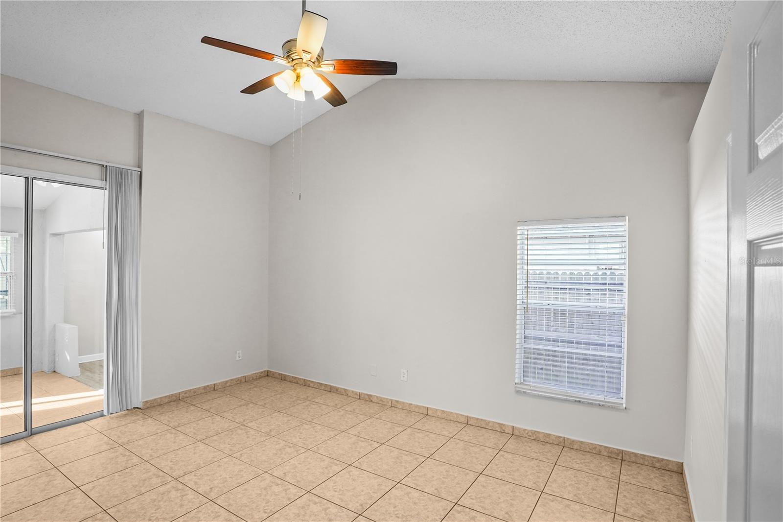 Single Family Residence at 14912 DAY LILY CT, ORLANDO, photo 25 of 42