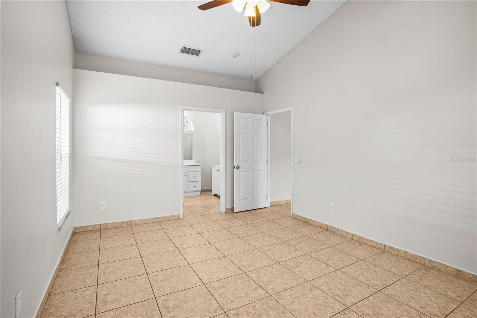 Single Family Residence at 14912 DAY LILY CT, ORLANDO, photo 27 of 42
