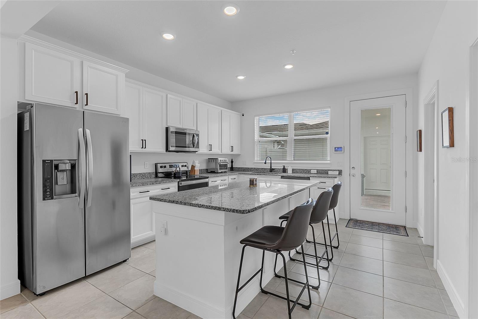 Townhouse at 14538 ORCHID ISLAND DR, ORLANDO, photo 3 of 25