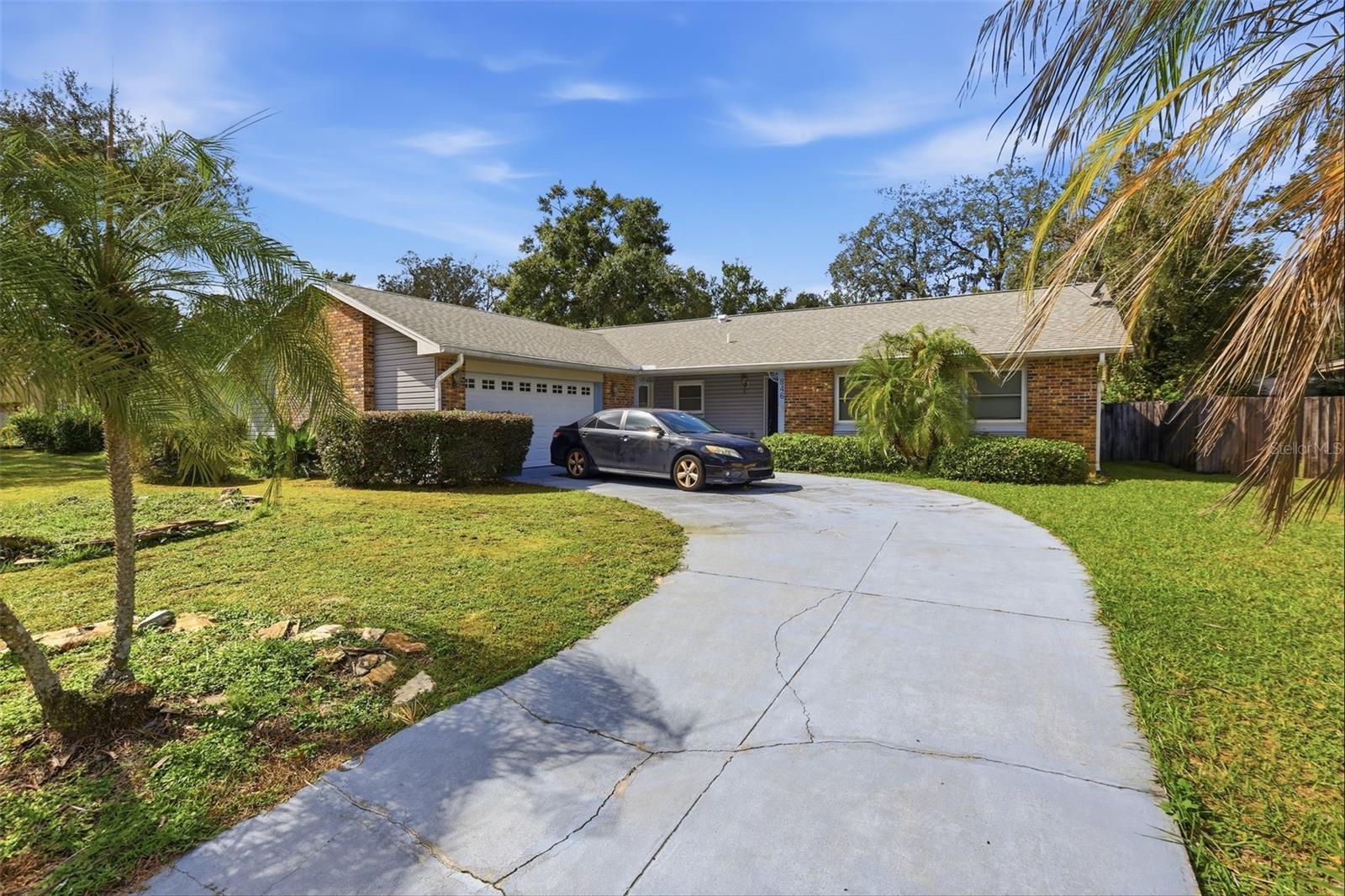 Single Family Residence at 846 BENCHWOOD CT, WINTER SPRINGS, photo 2 of 46