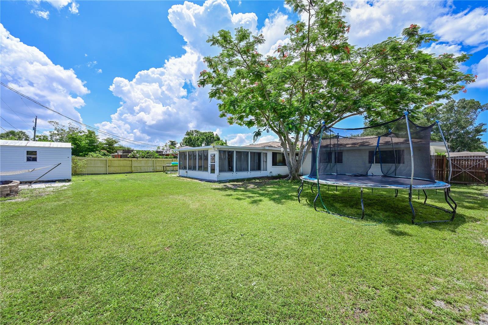 Single Family Residence at 5812 2ND AVE DR NW, BRADENTON, photo 21 of 23