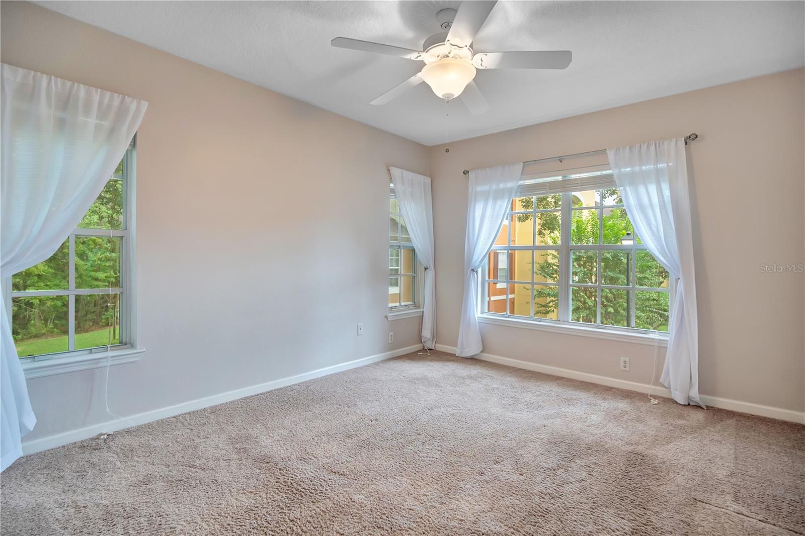 Condominium at 737 CREST PINES DR #623, ORLANDO, photo 13 of 36