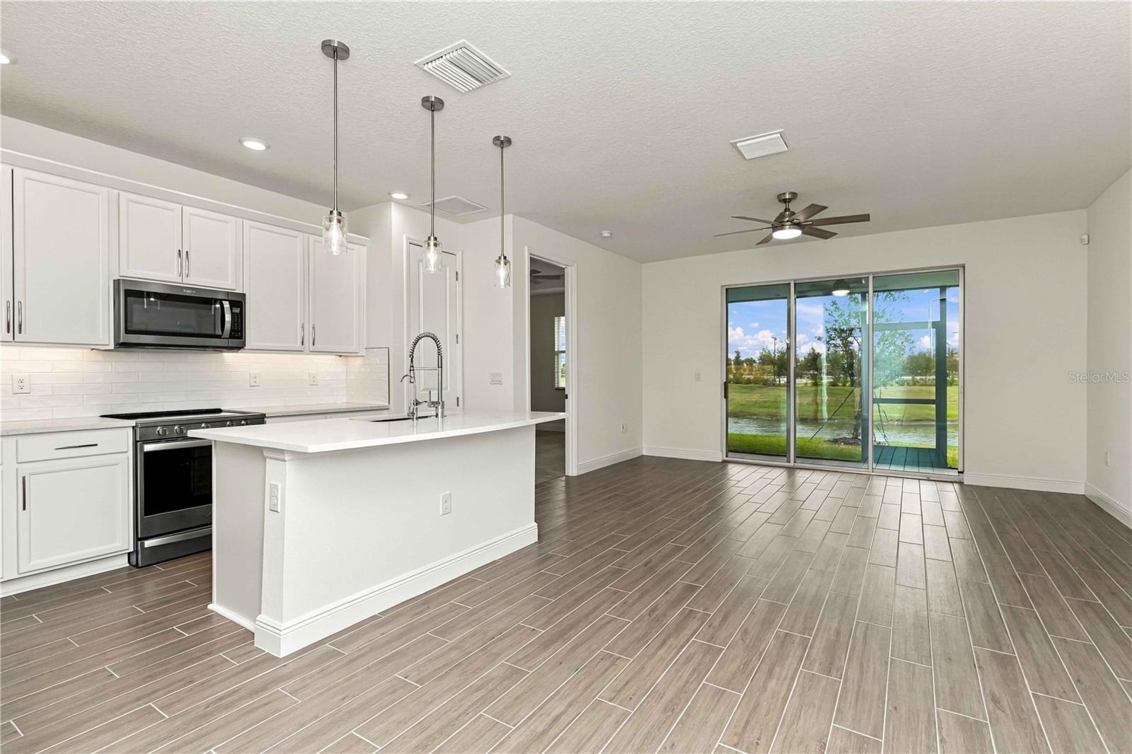 Kitchen/Great Room - 9136 GULF HAVEN DR, PARRISH