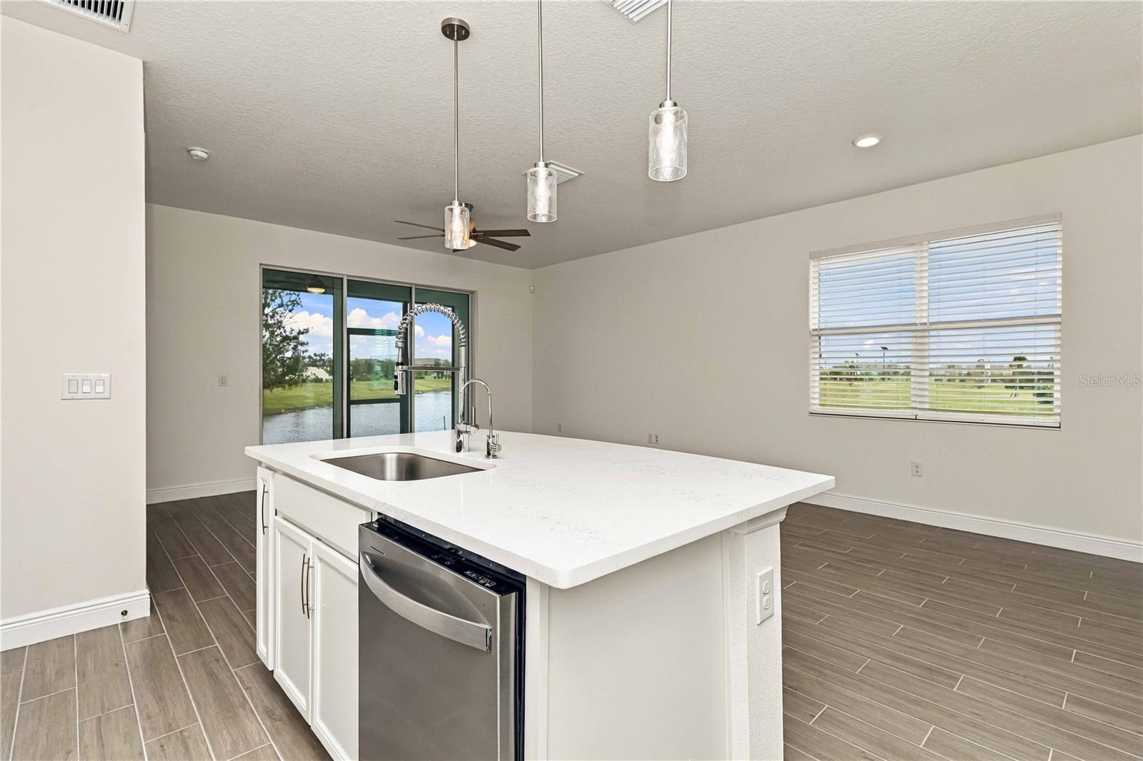 Kitchen - 9136 GULF HAVEN DR, PARRISH