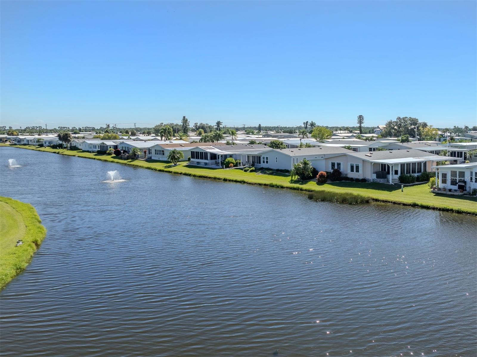 Manufactured Home at 492 SCHOONER ST, NORTH PORT, photo 4 of 76