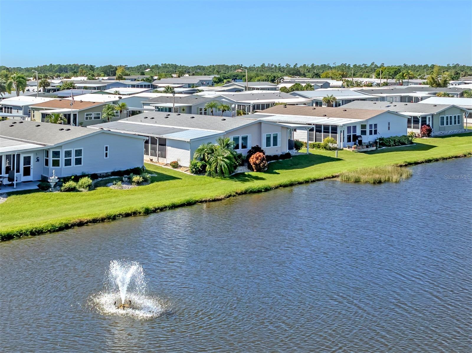 Manufactured Home at 492 SCHOONER ST, NORTH PORT, photo 5 of 76