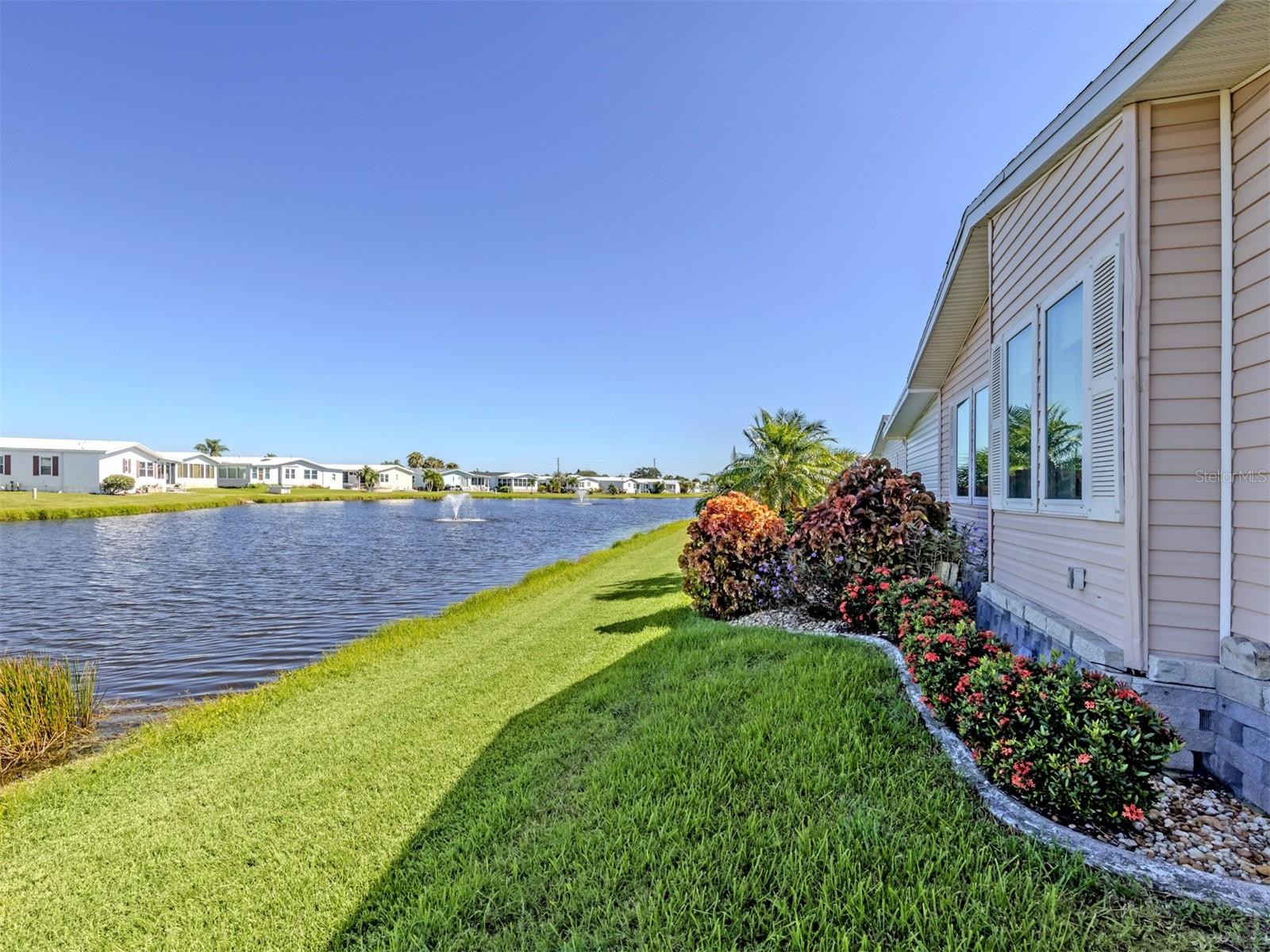 Manufactured Home at 492 SCHOONER ST, NORTH PORT, photo 8 of 76