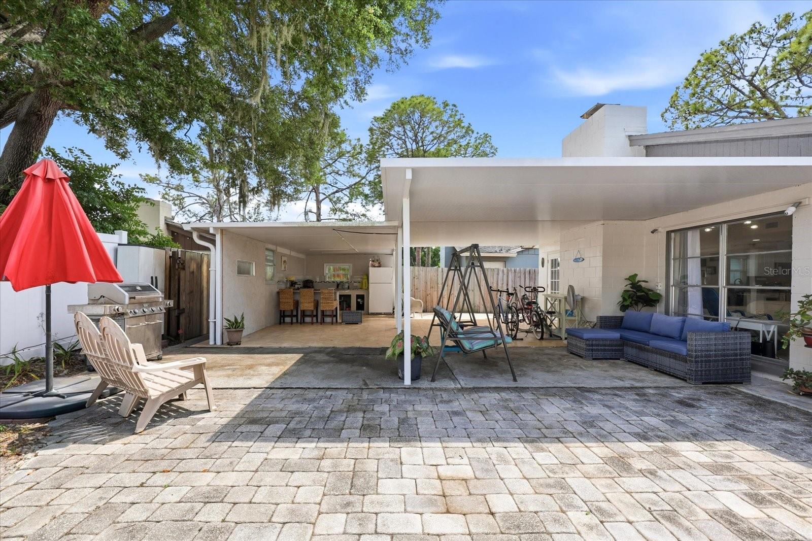 Single Family Residence at 8331 W POCAHONTAS AVE, TAMPA, photo 28 of 37