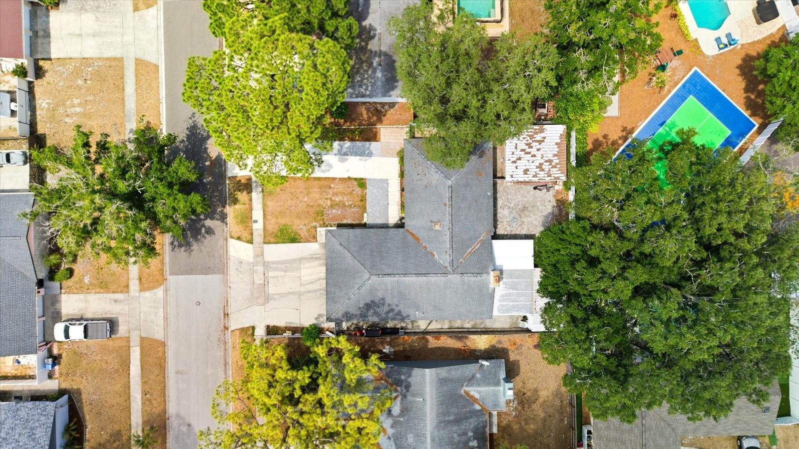 Single Family Residence at 8331 W POCAHONTAS AVE, TAMPA, photo 36 of 37