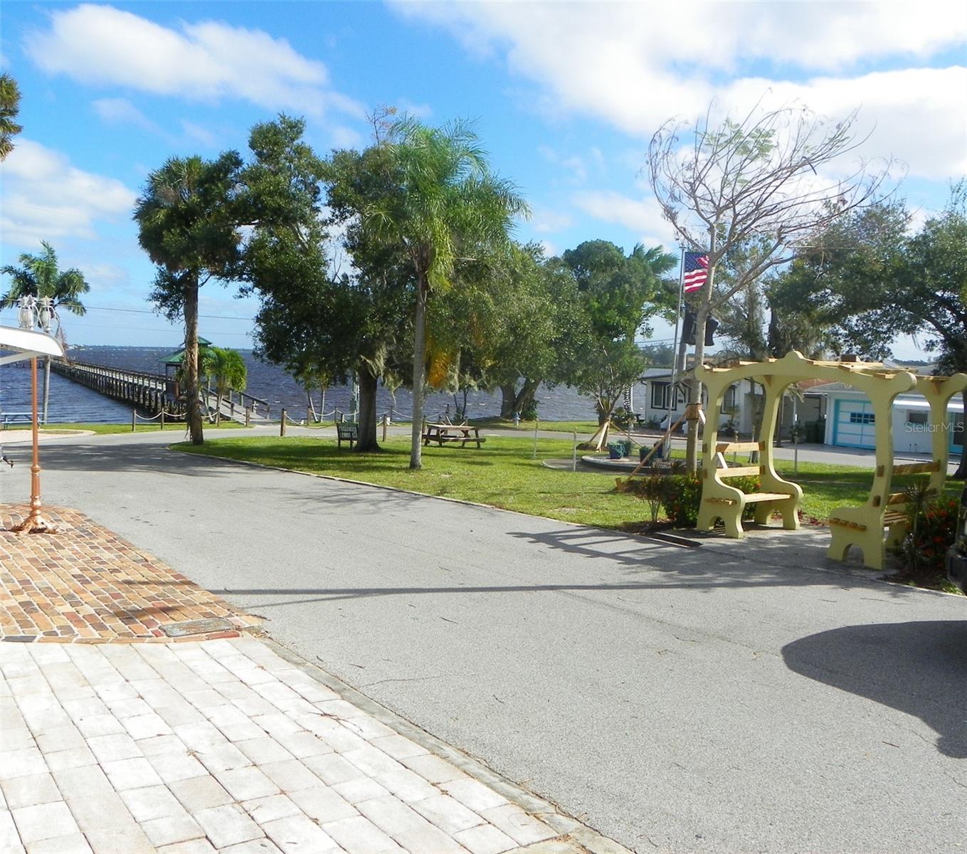 Water view, fishing pier and park. - 8 PLAZA ST E, BRADENTON