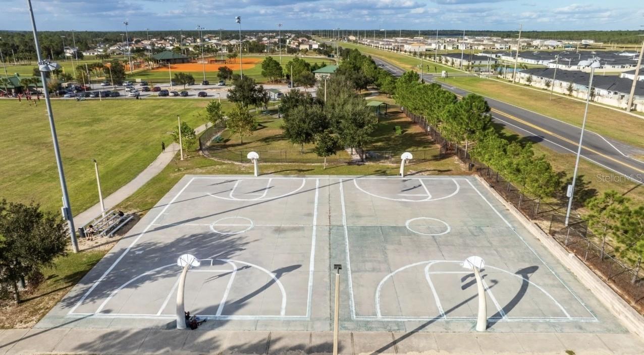 Poinciana Community Park Courts 1 mile from Lake Deer Estates - 3250 VICEROY CT, POINCIANA