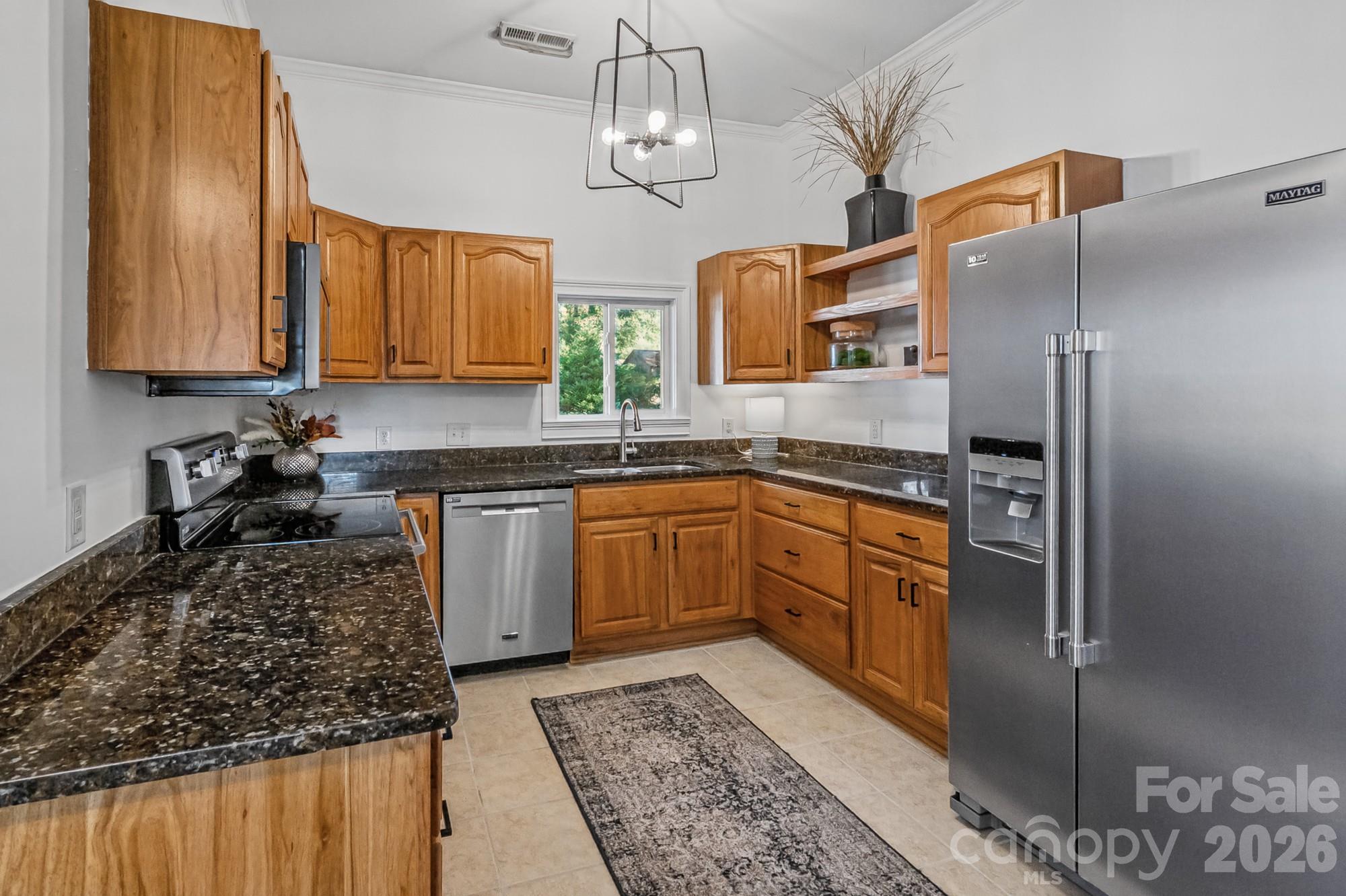 Single Family Residence at 1003 Hull Street, Rock Hill, photo 11 of 35
