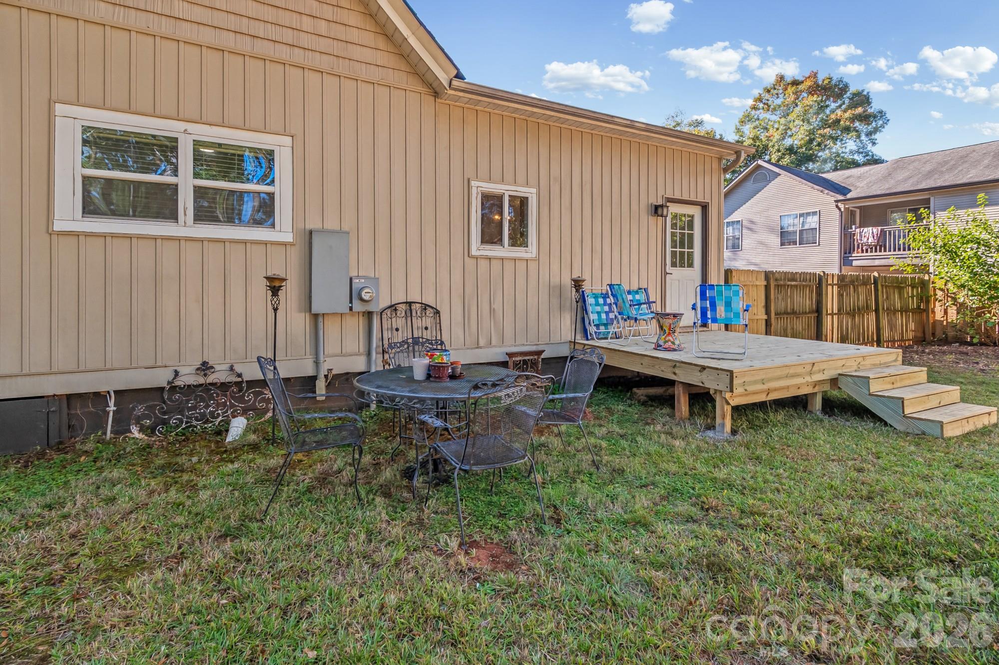 Single Family Residence at 1003 Hull Street, Rock Hill, photo 27 of 35