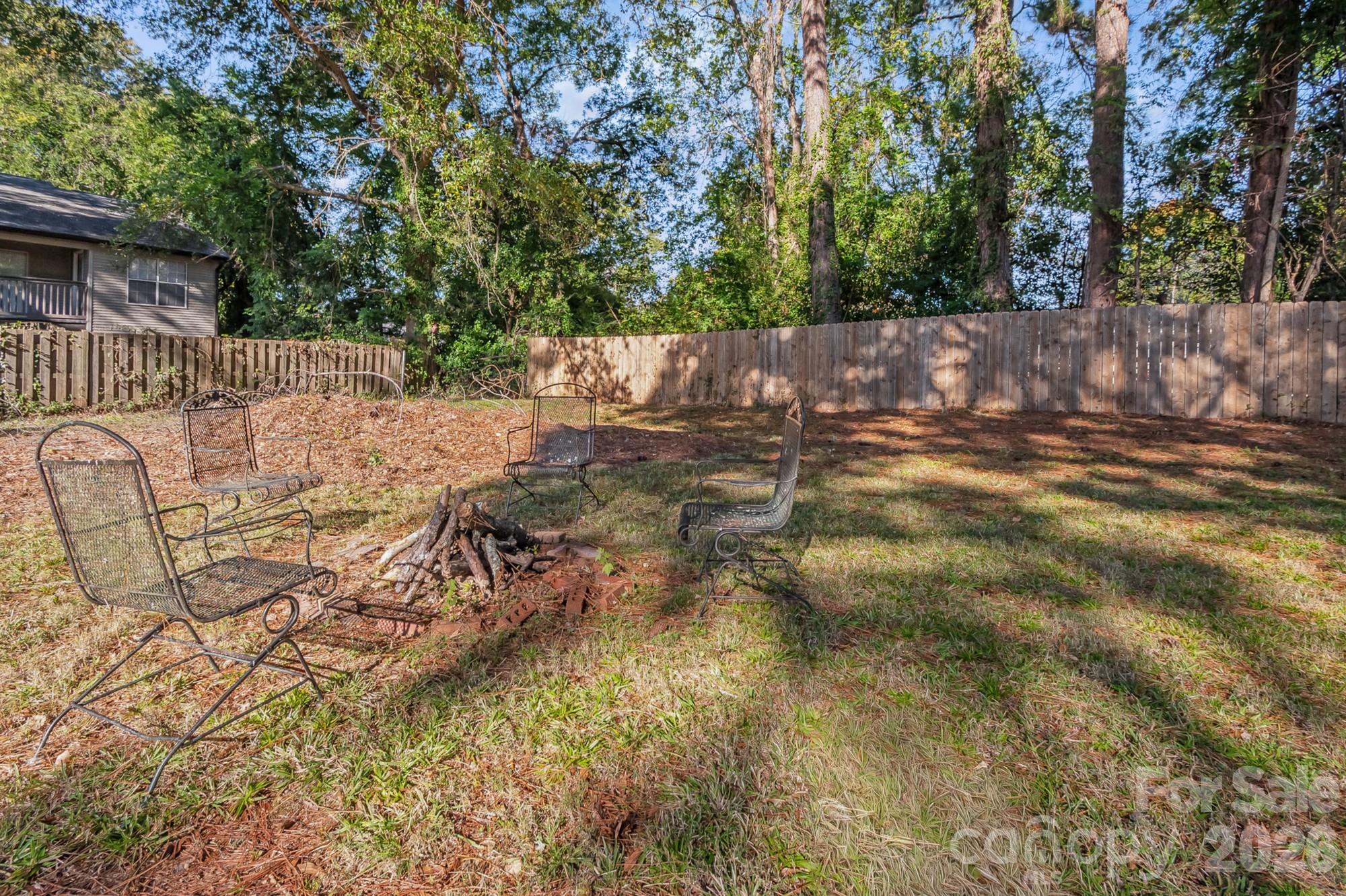 Single Family Residence at 1003 Hull Street, Rock Hill, photo 29 of 35