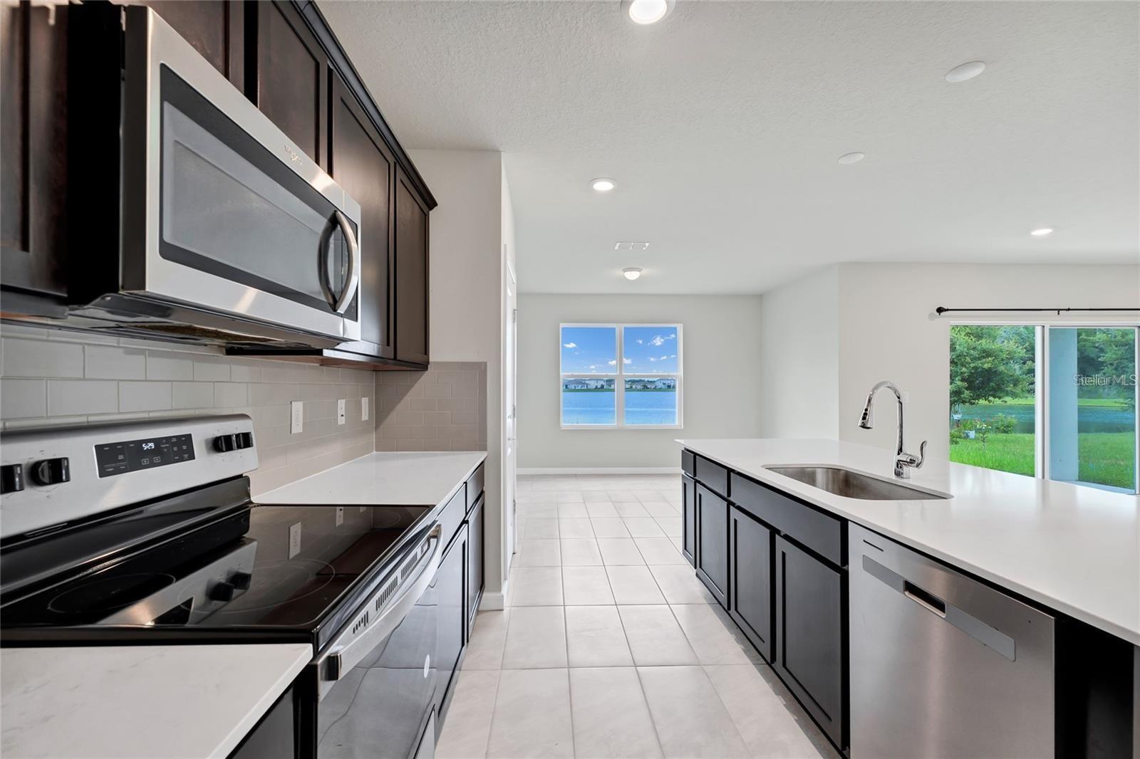 Single Family Residence at 5322 ROYAL POINT AVE, KISSIMMEE, photo 13 of 47