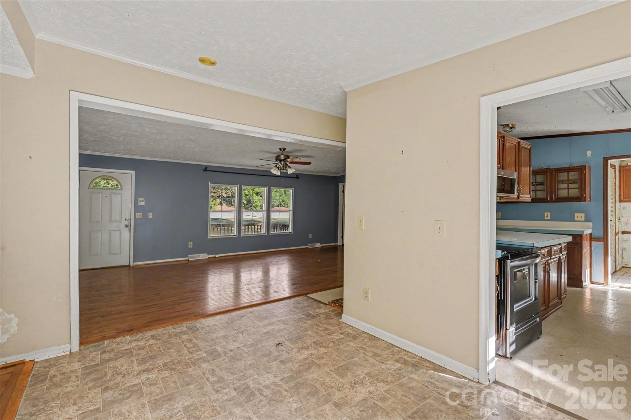 Single Family Residence at 216 Reese Wilson Road, Belmont, photo 12 of 41