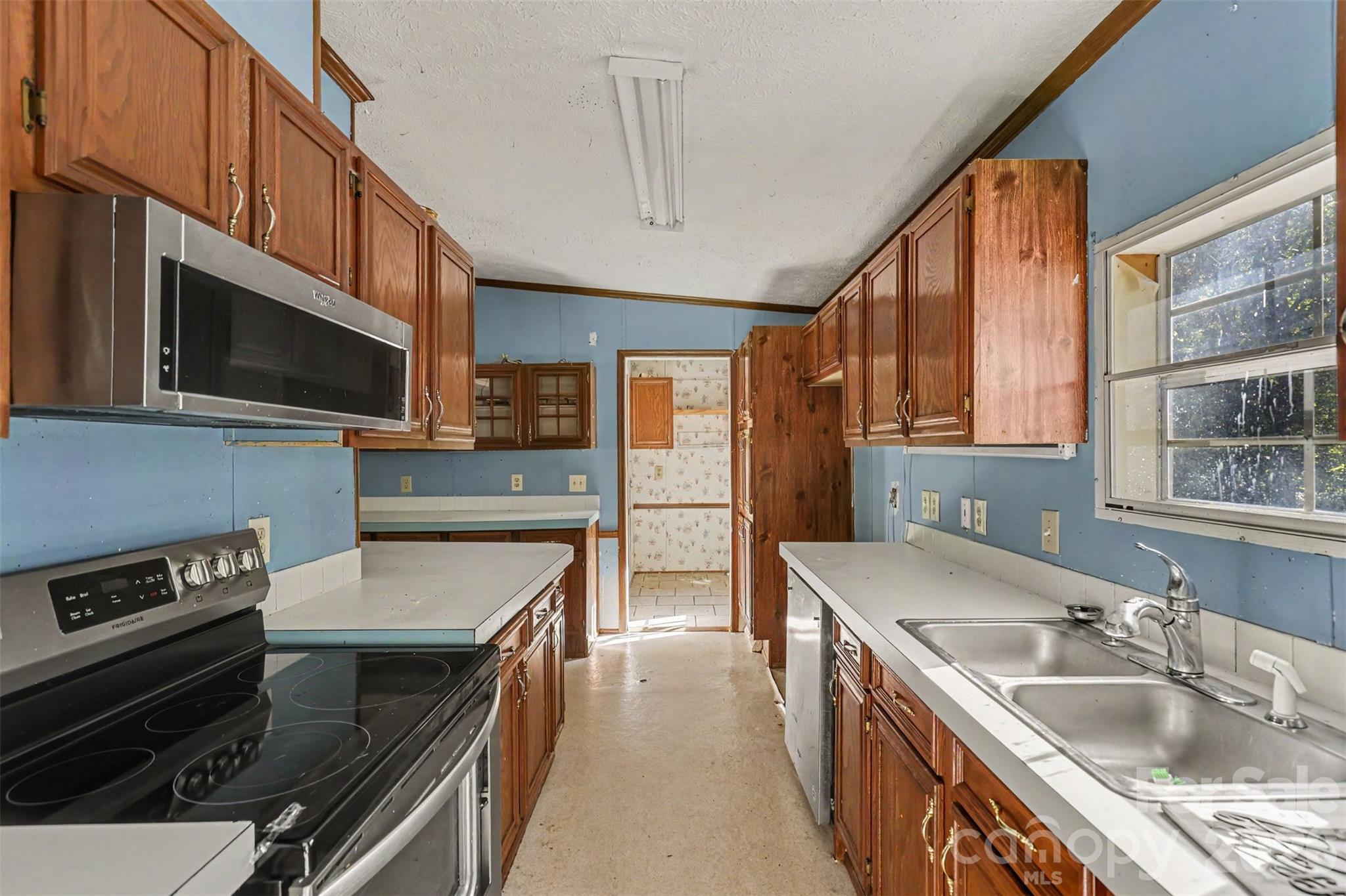 Single Family Residence at 216 Reese Wilson Road, Belmont, photo 14 of 41