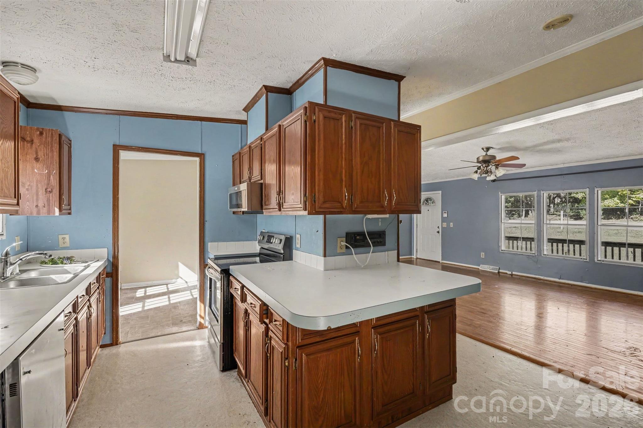 Single Family Residence at 216 Reese Wilson Road, Belmont, photo 15 of 41