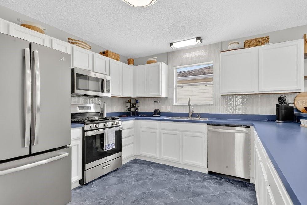 Villa at 9108 SE 177TH BELMONT PL, THE VILLAGES, photo 10 of 30