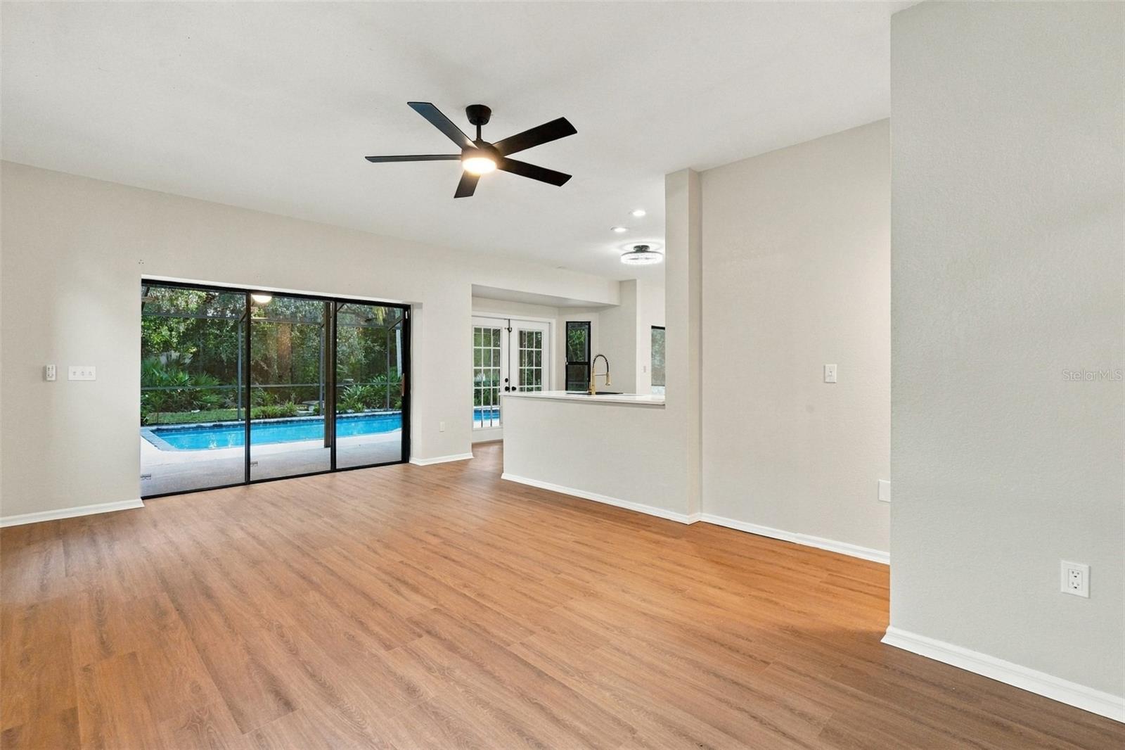 Single Family Residence at 6173 NICOLE CT, SARASOTA, photo 14 of 52