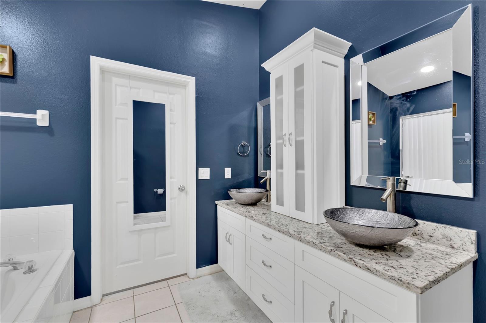 Single Family Residence at 4819 CUMBRIAN LAKES DR, KISSIMMEE, photo 9 of 23