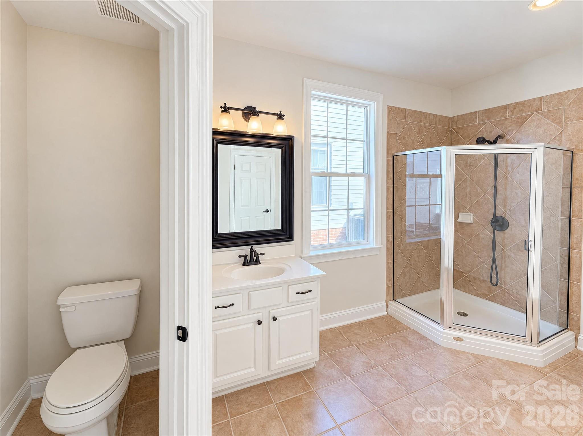Single Family Residence at 2001 Gable Way Lane, Matthews, photo 14 of 28