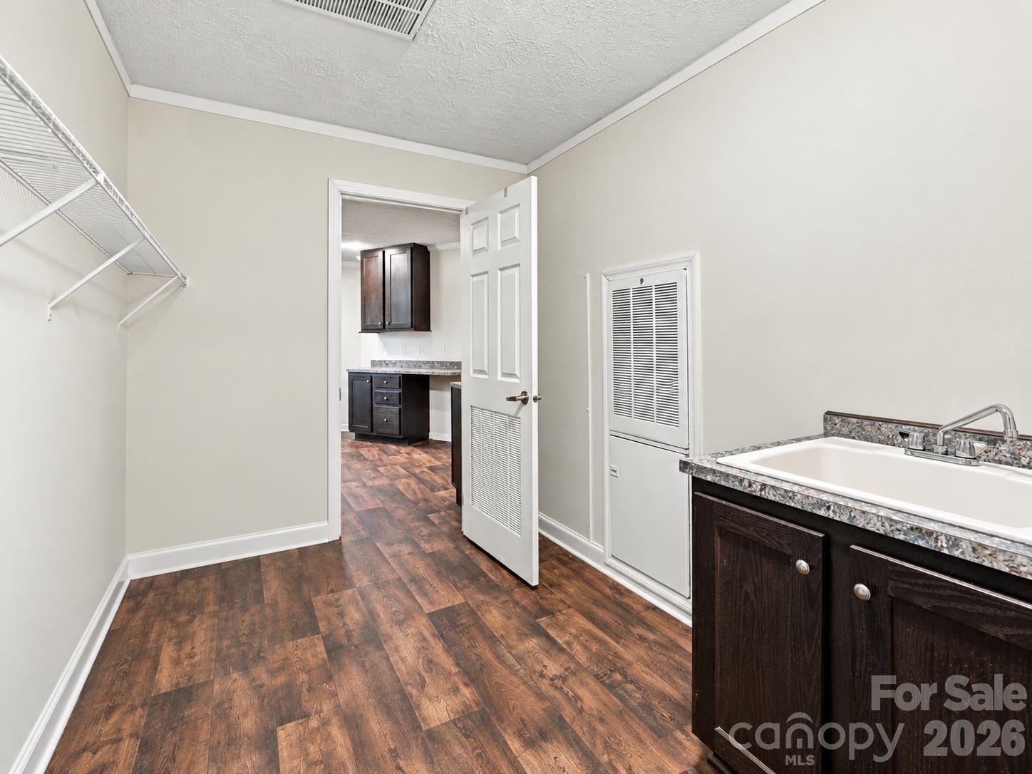 Single Family Residence at 106 Belinda Loop, Statesville, photo 11 of 29