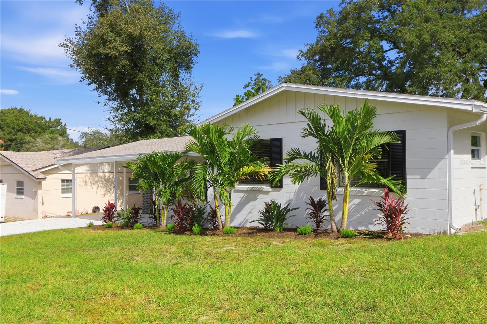 Single Family Residence at 1727 N POWERS DR, ORLANDO, photo 3 of 45